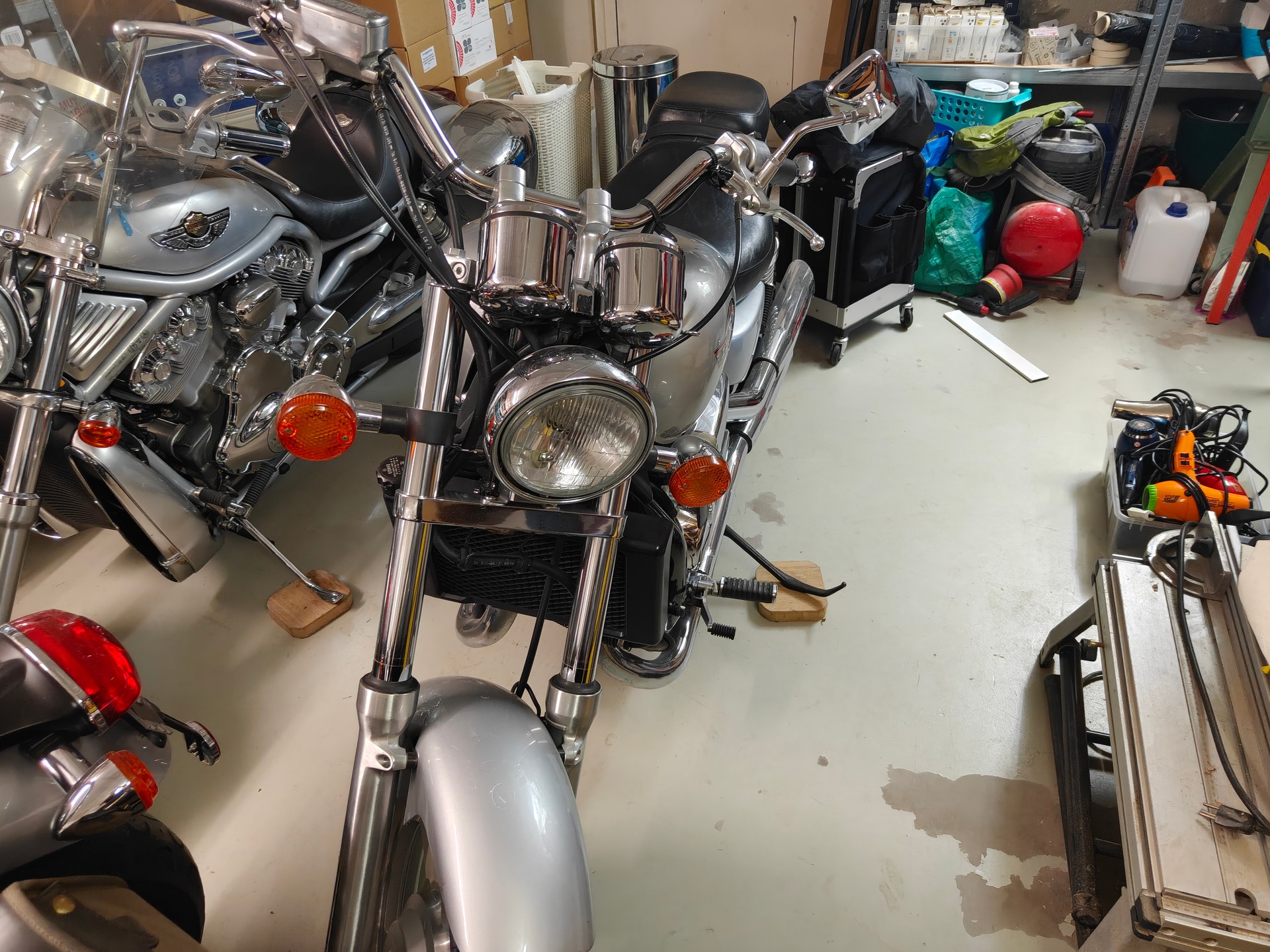 HONDA VF 750 C Magna-image-1
