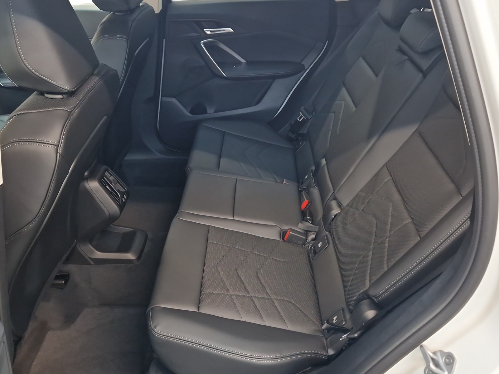BMW X1 xDrive 20d 48V xLine-image-16