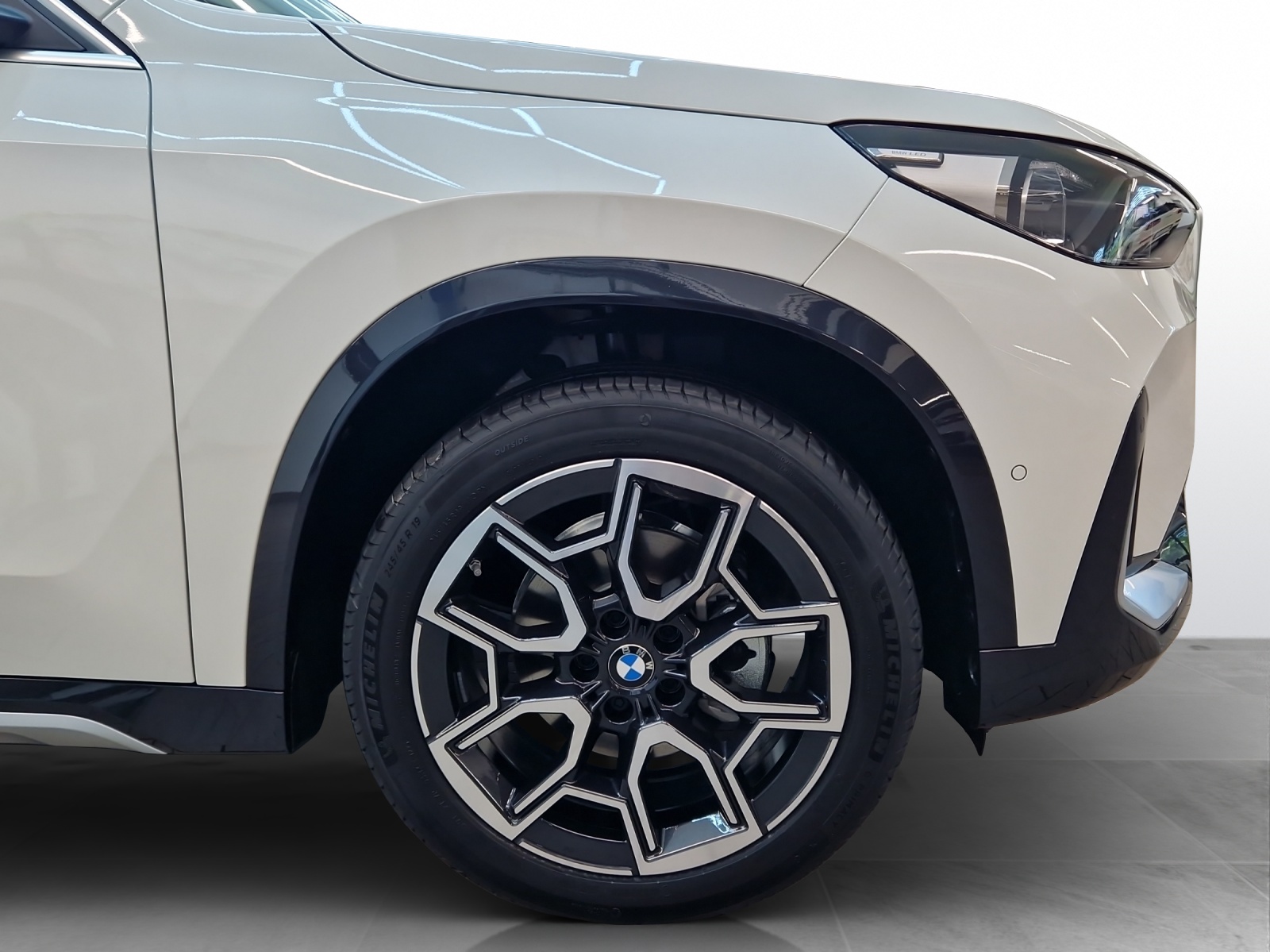 BMW X1 xDrive 20d 48V xLine-image-22