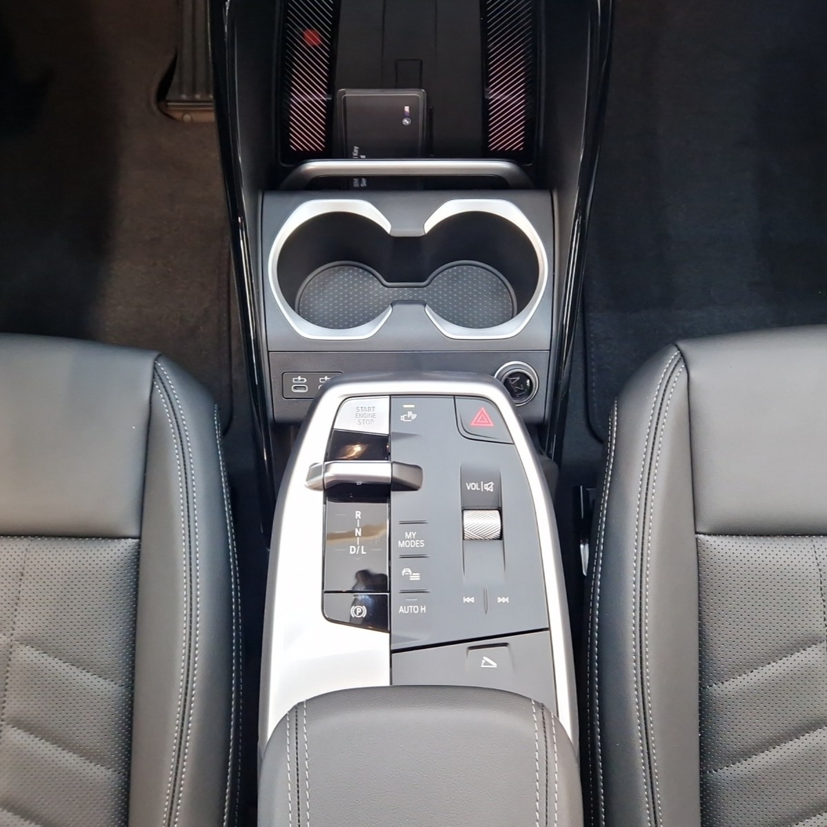 BMW X1 xDrive 20d 48V xLine-image-12