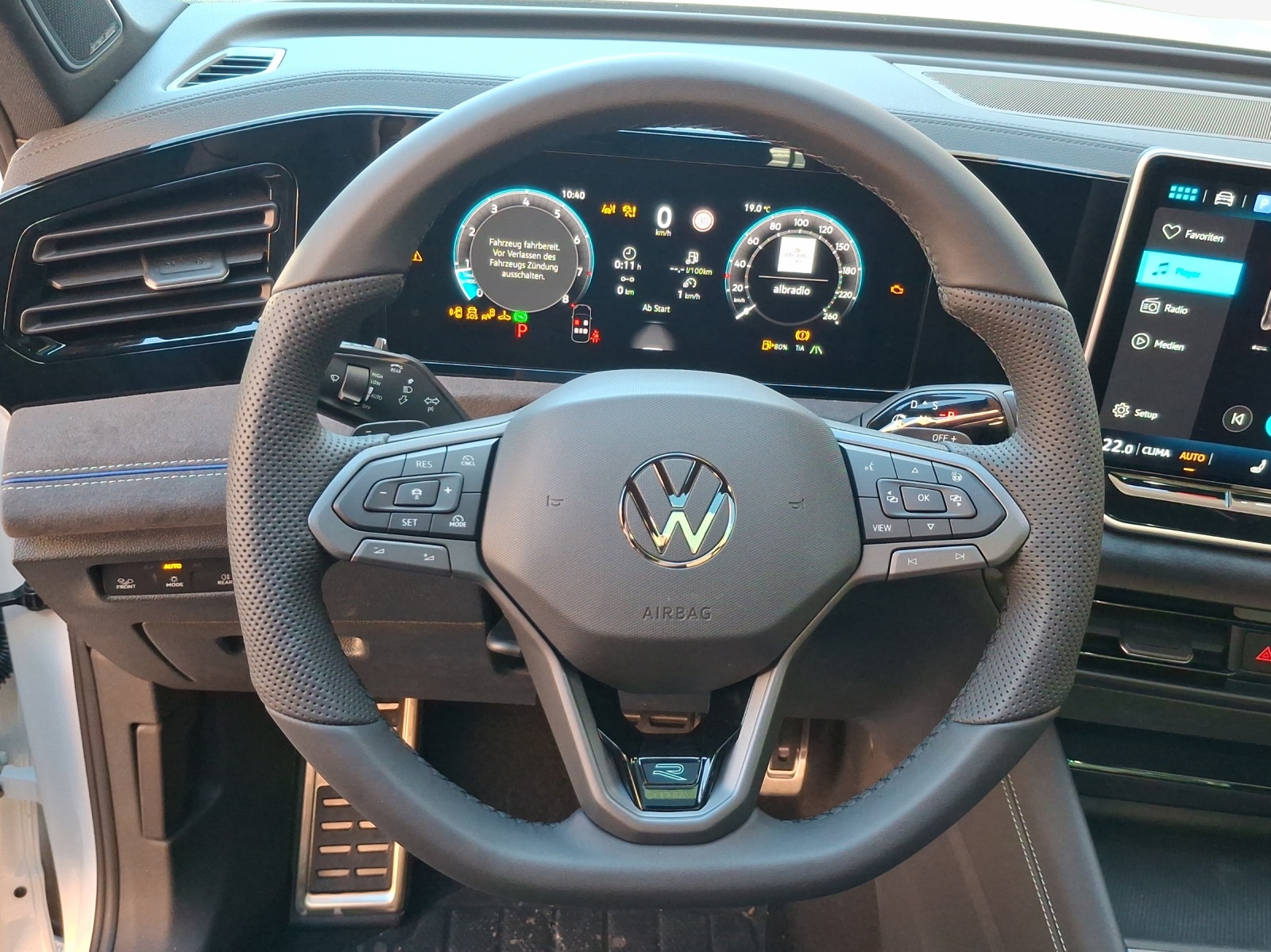 VW Tiguan 2.0 TSI DSG R-Line 4Motion-image-9
