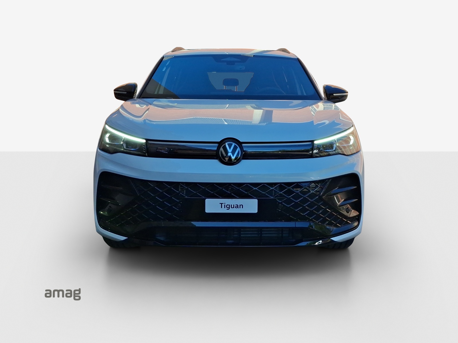 VW Tiguan 2.0 TSI DSG R-Line 4Motion-image-6