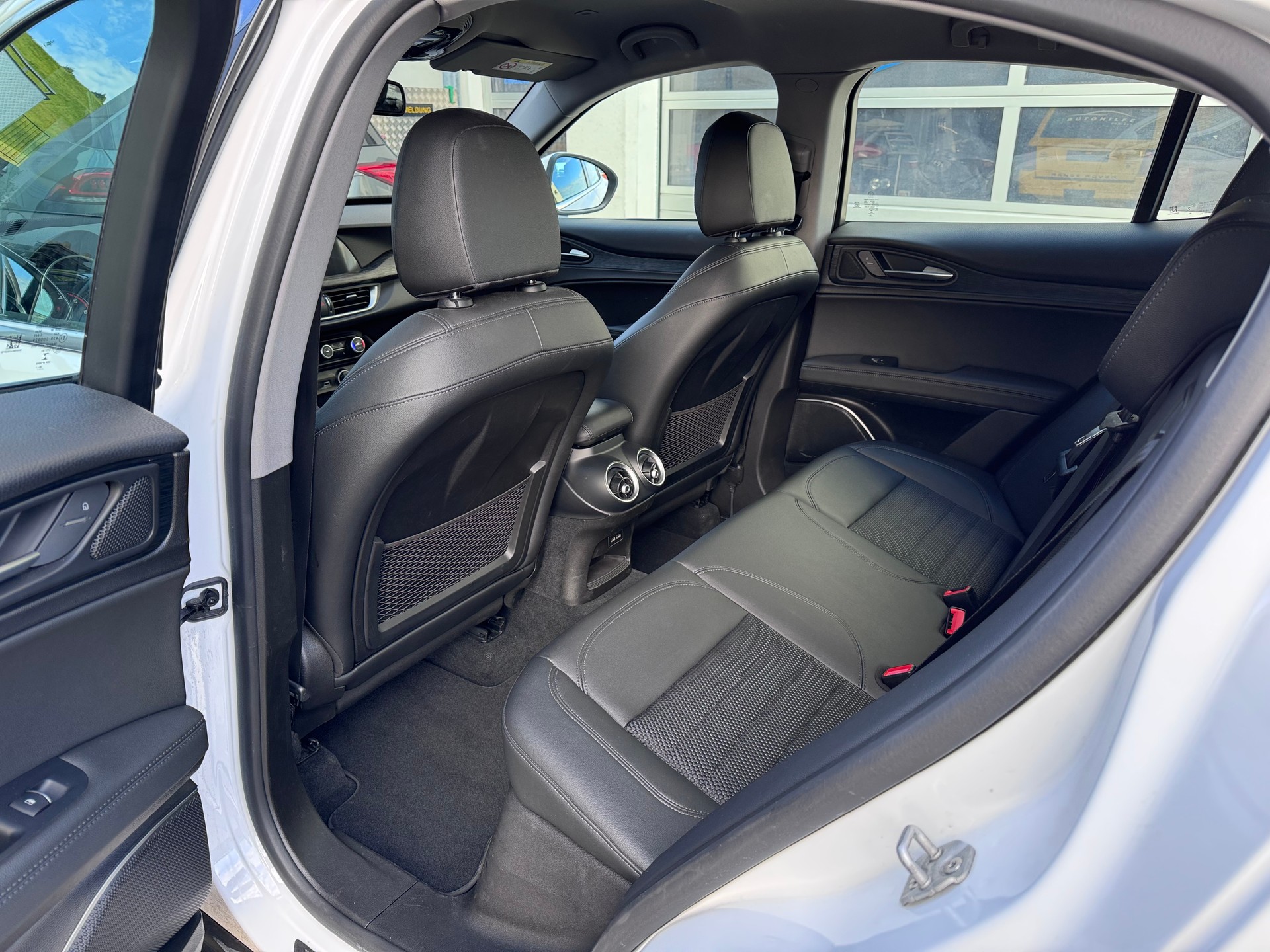 ALFA ROMEO Stelvio 2.2 JTDM Super Q4 Automatic Q4-image-9