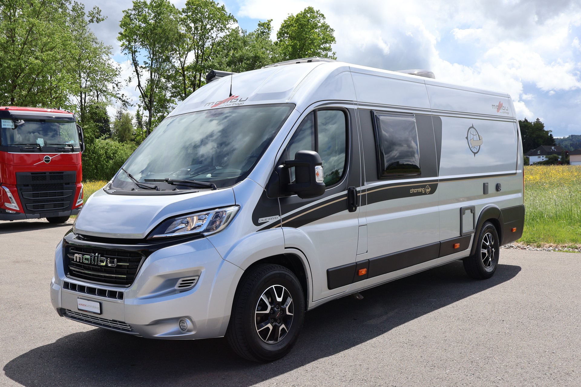 MALIBU Van 640