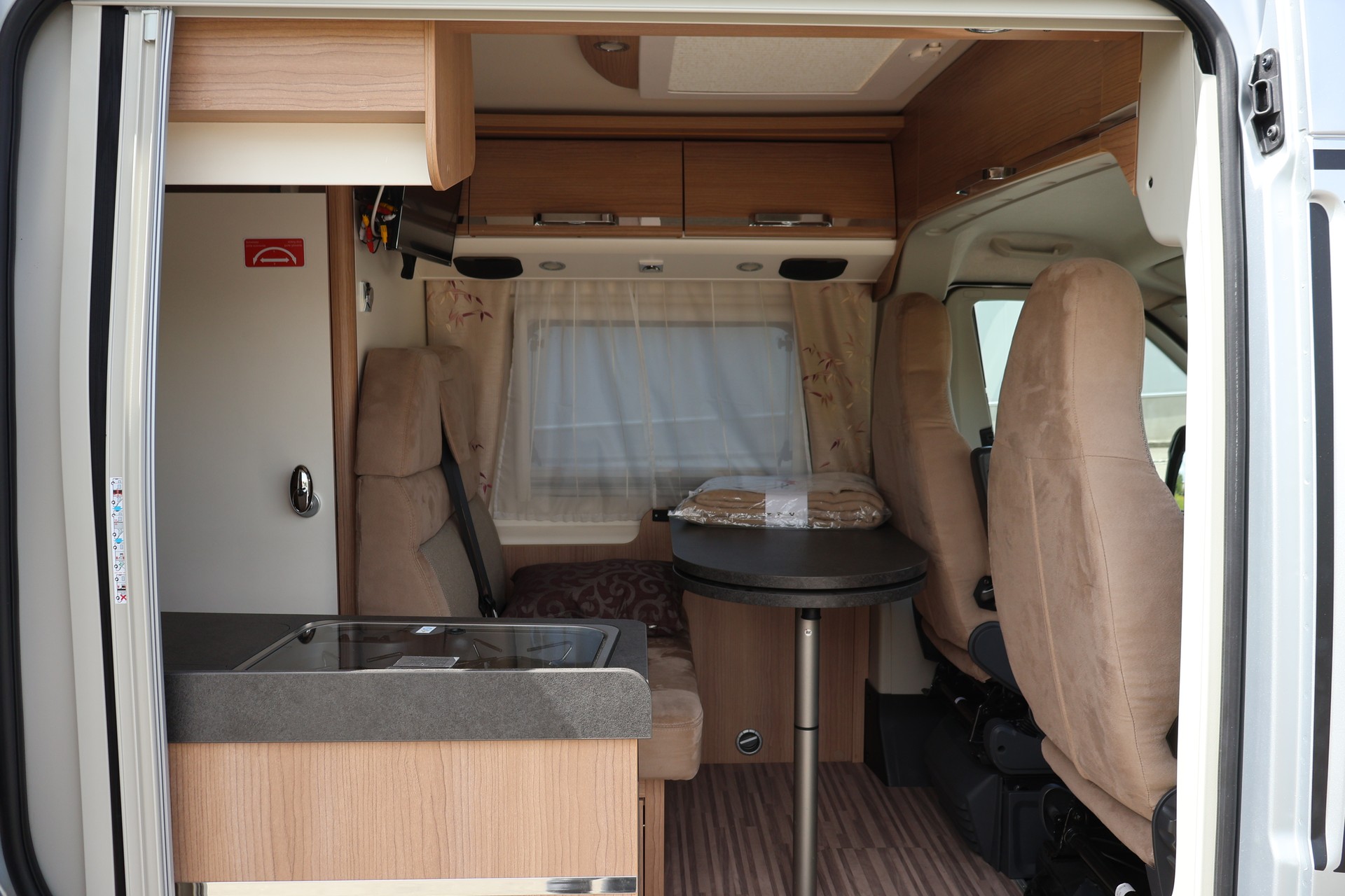 MALIBU Van 640-image-18