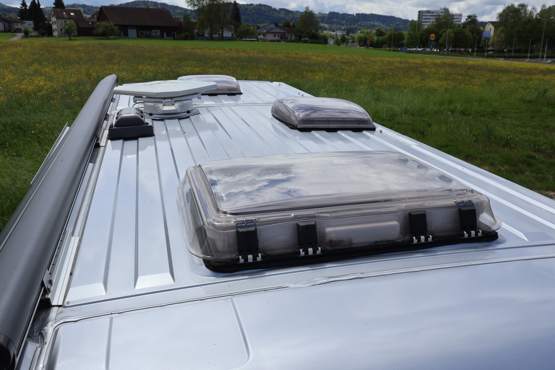 MALIBU Van 640-image-29