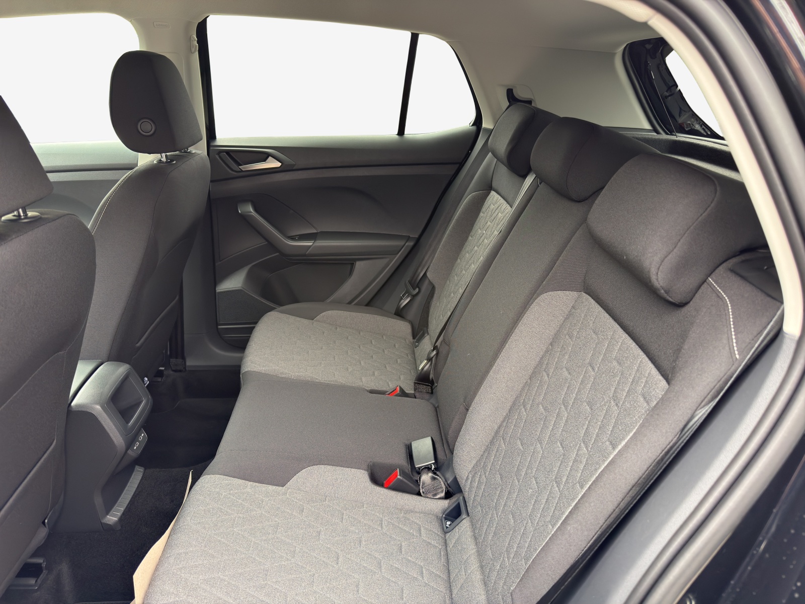 VW T-Cross 1.0 TSI EVO Life DSG-image-11