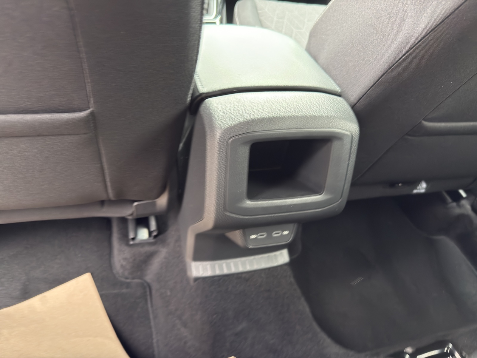 VW T-Cross 1.0 TSI EVO Life DSG-image-10