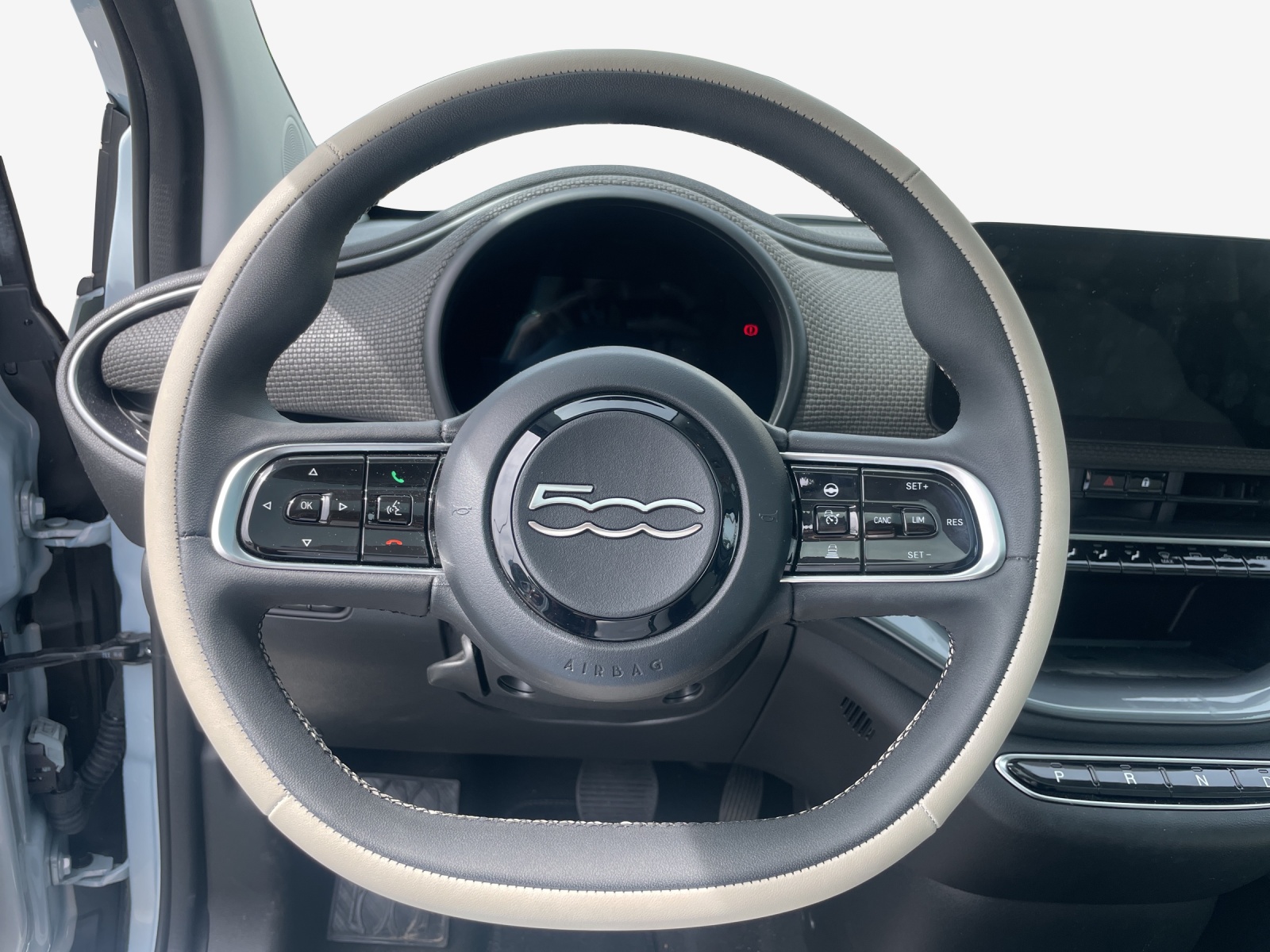 FIAT 500 electric 87 kW La Prima-image-9