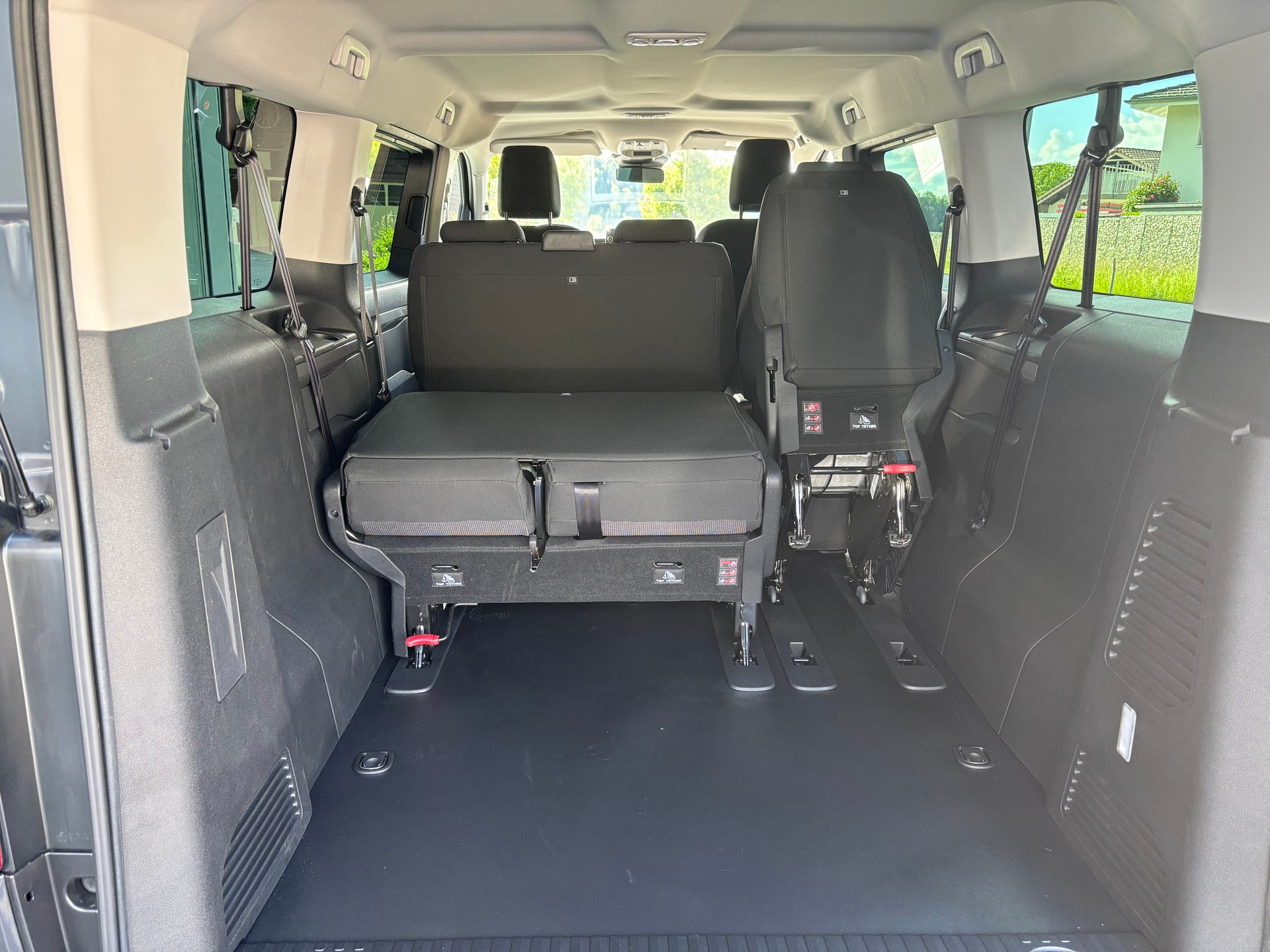 PEUGEOT Traveller Family Long EAT8-image-6
