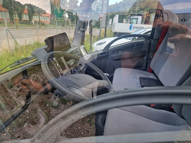 ISUZU NMR 85 - M 50 H - Cabina- Telaio - Gancio di Traino KG. 3500-image-6