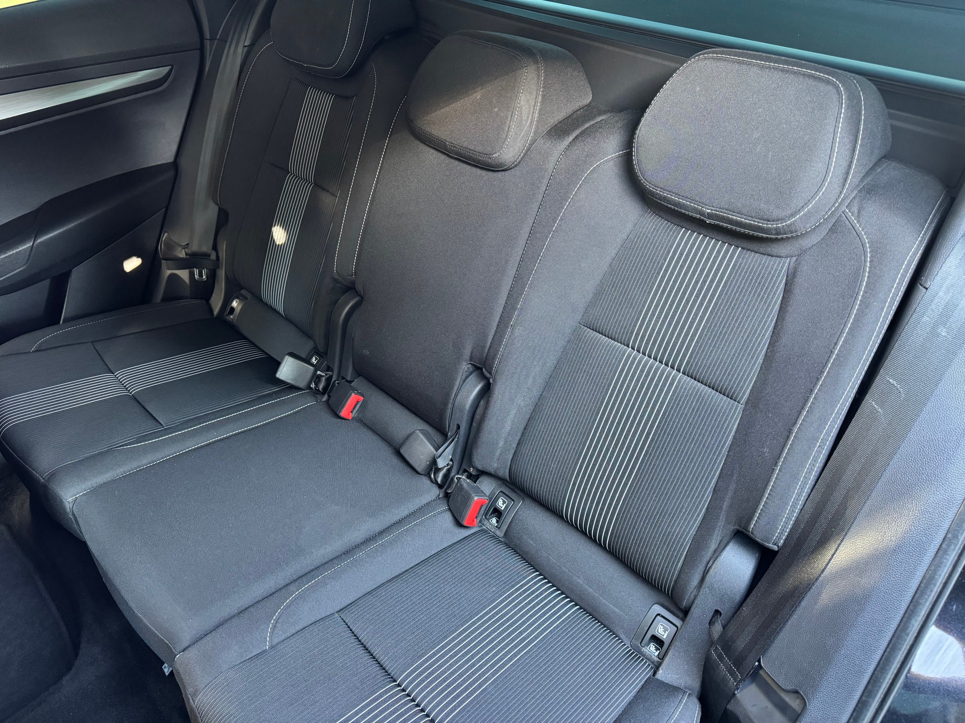 SKODA Karoq 1.0 TSI Ambition DSG-image-9