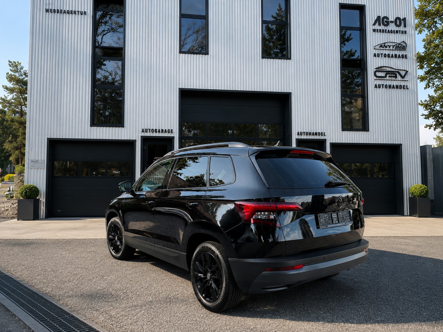SKODA Karoq 1.0 TSI Ambition DSG-image-3