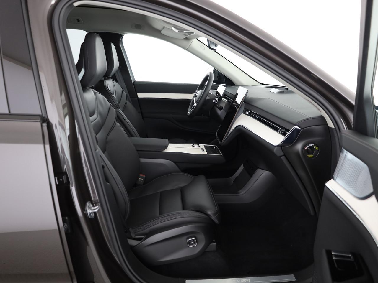 VOLVO EX90 Twin Performance Ultra AWD-image-8