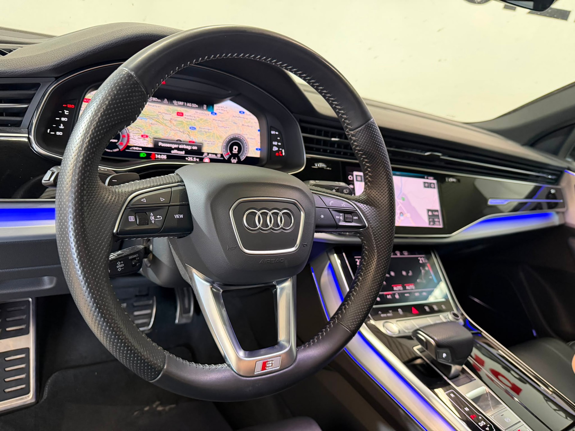 AUDI Q8 50 TDI S-Line quattro tiptronic-image-5