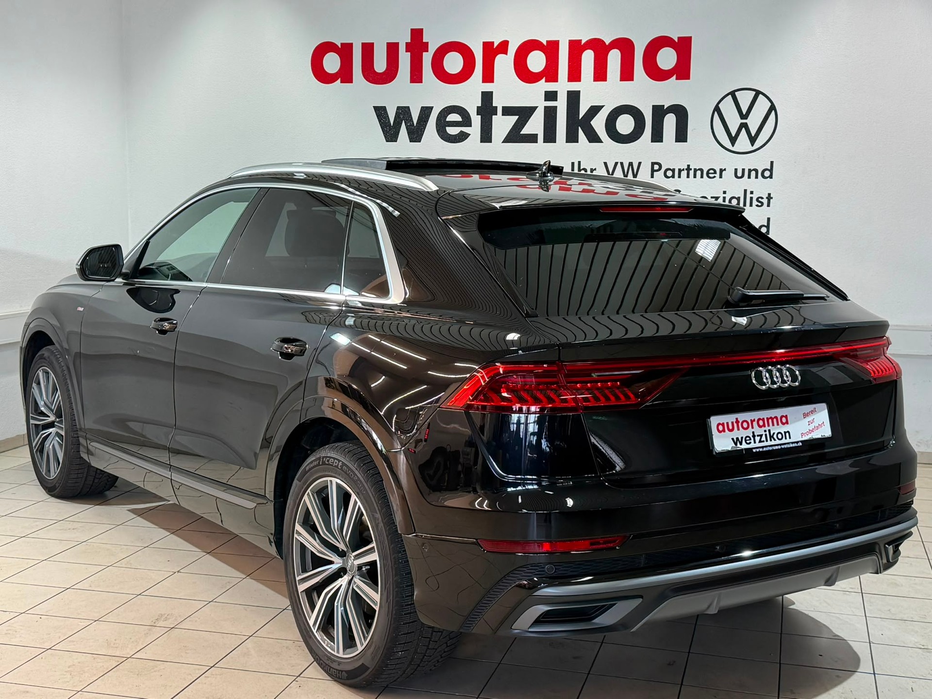 AUDI Q8 50 TDI S-Line quattro tiptronic-showroom-element-2