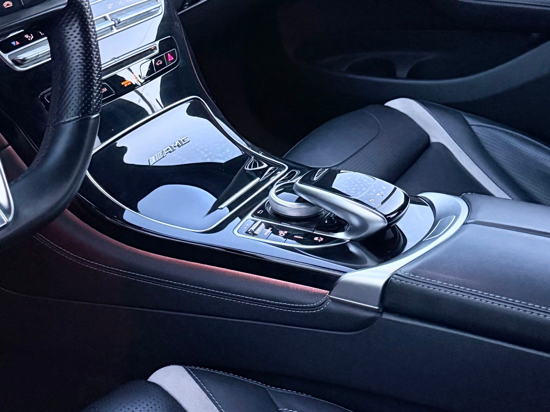 MERCEDES-BENZ GLC 63 S AMG 4Matic+ 9G-Tronic-image-5