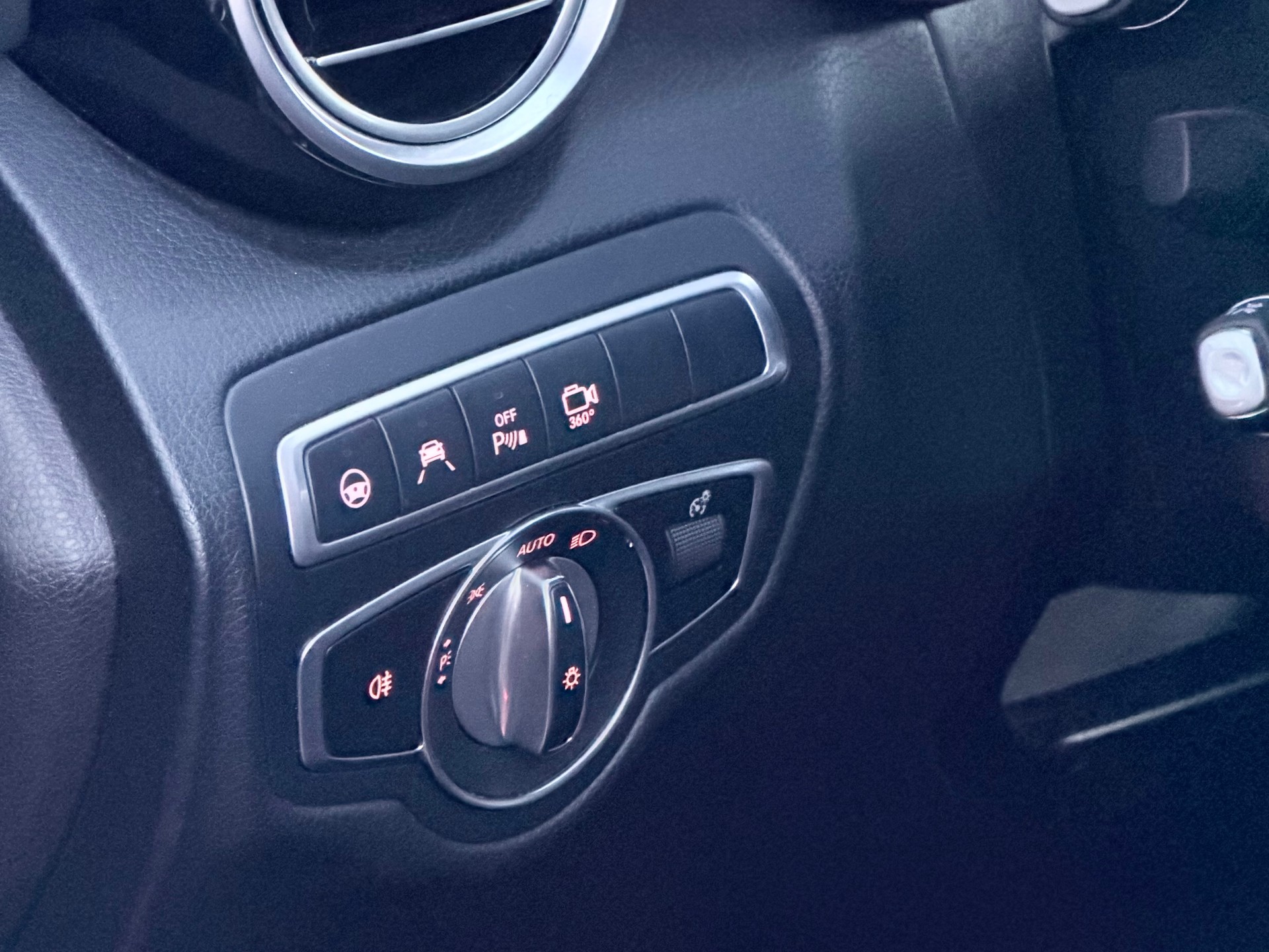 MERCEDES-BENZ GLC 63 S AMG 4Matic+ 9G-Tronic-image-9