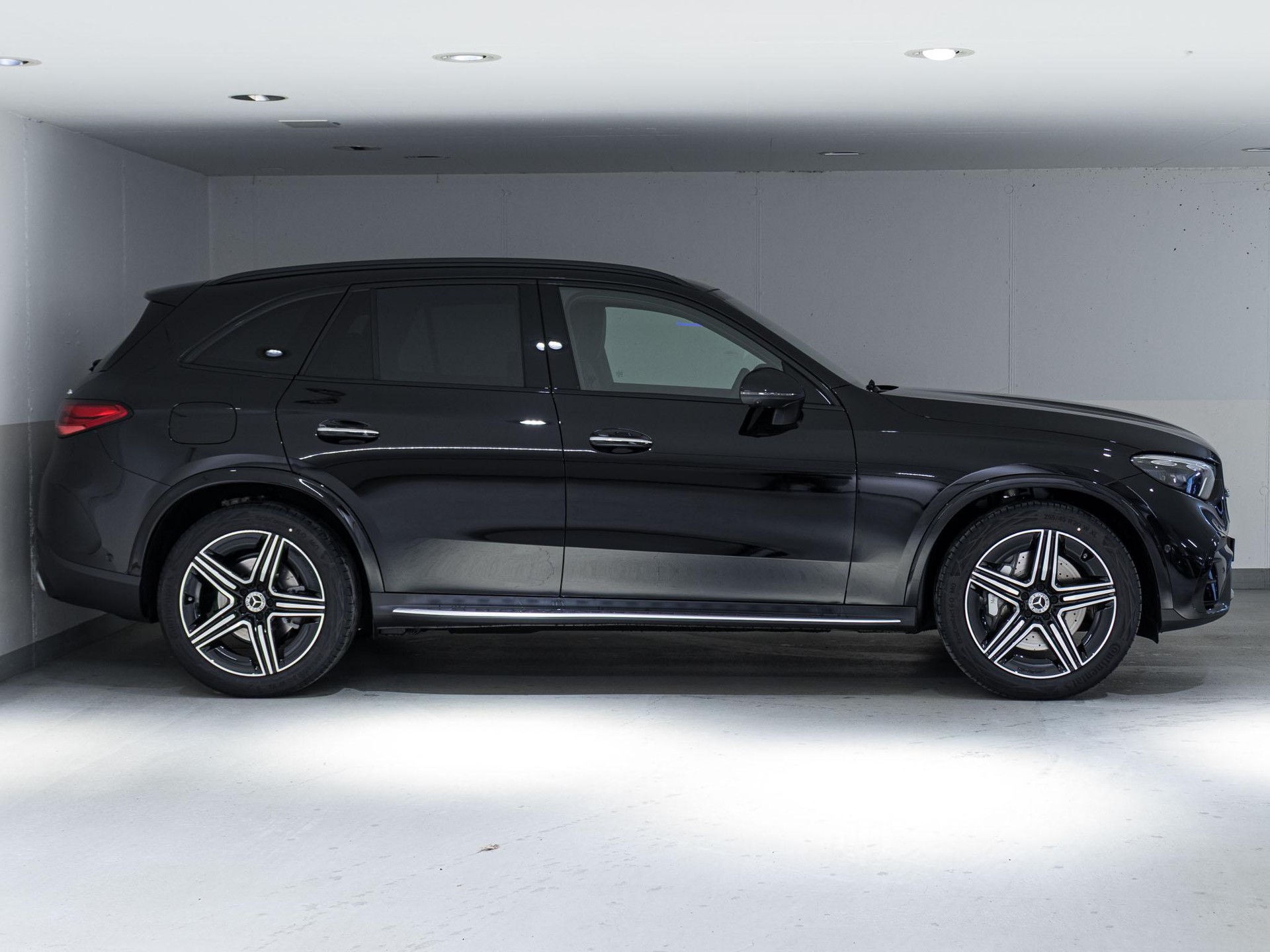 MERCEDES-BENZ GLC 220 d 4MATIC-image-1