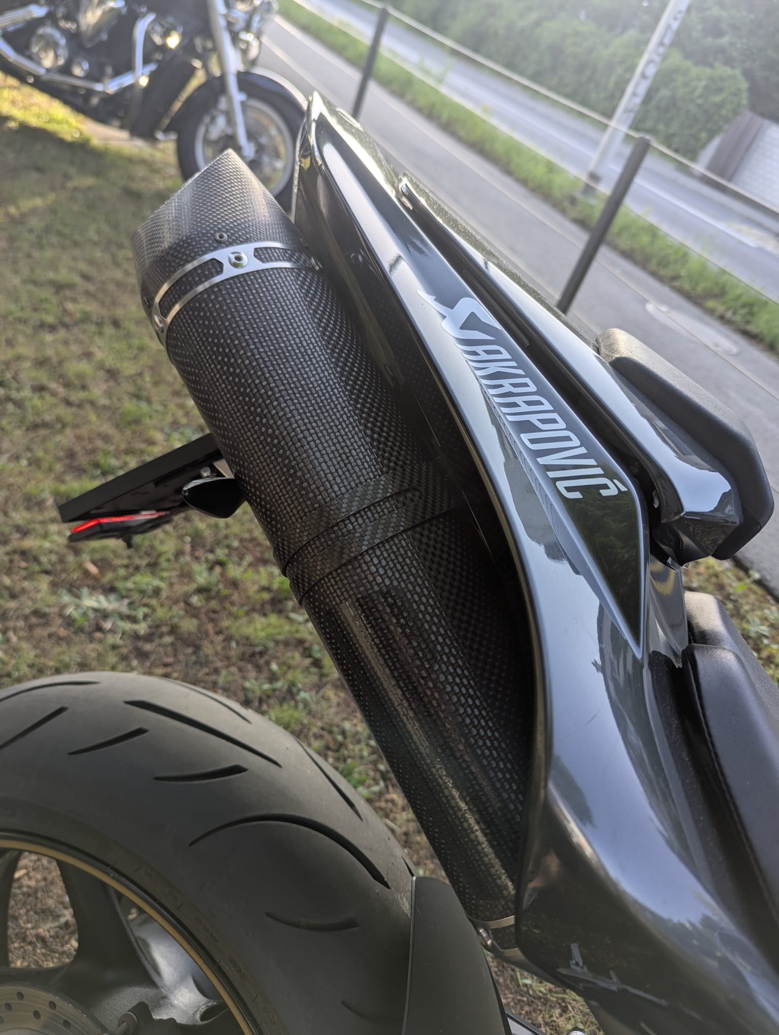 YAMAHA YZF-R1-image-8