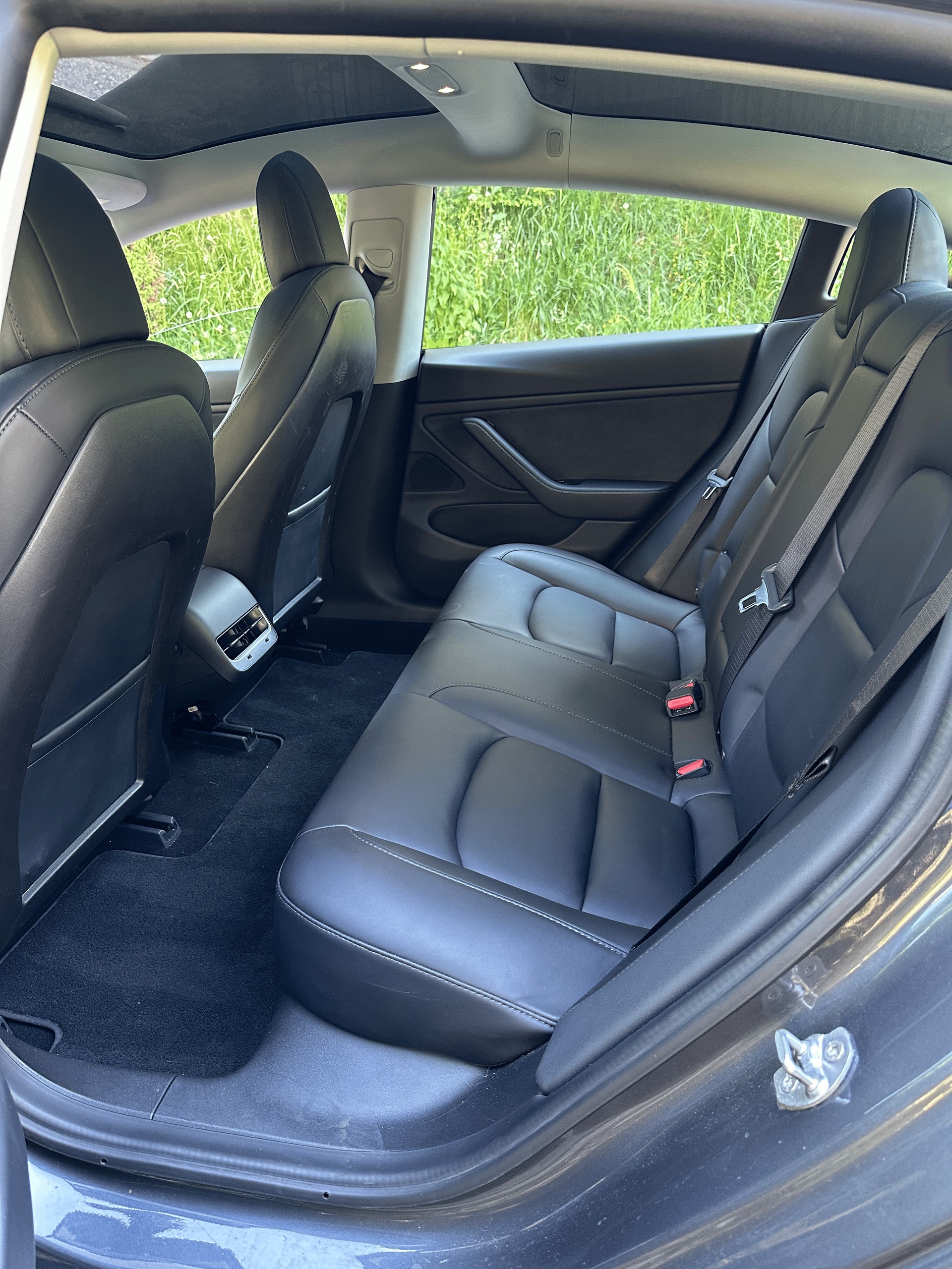 TESLA Long Range Dual Motor AWD-image-7