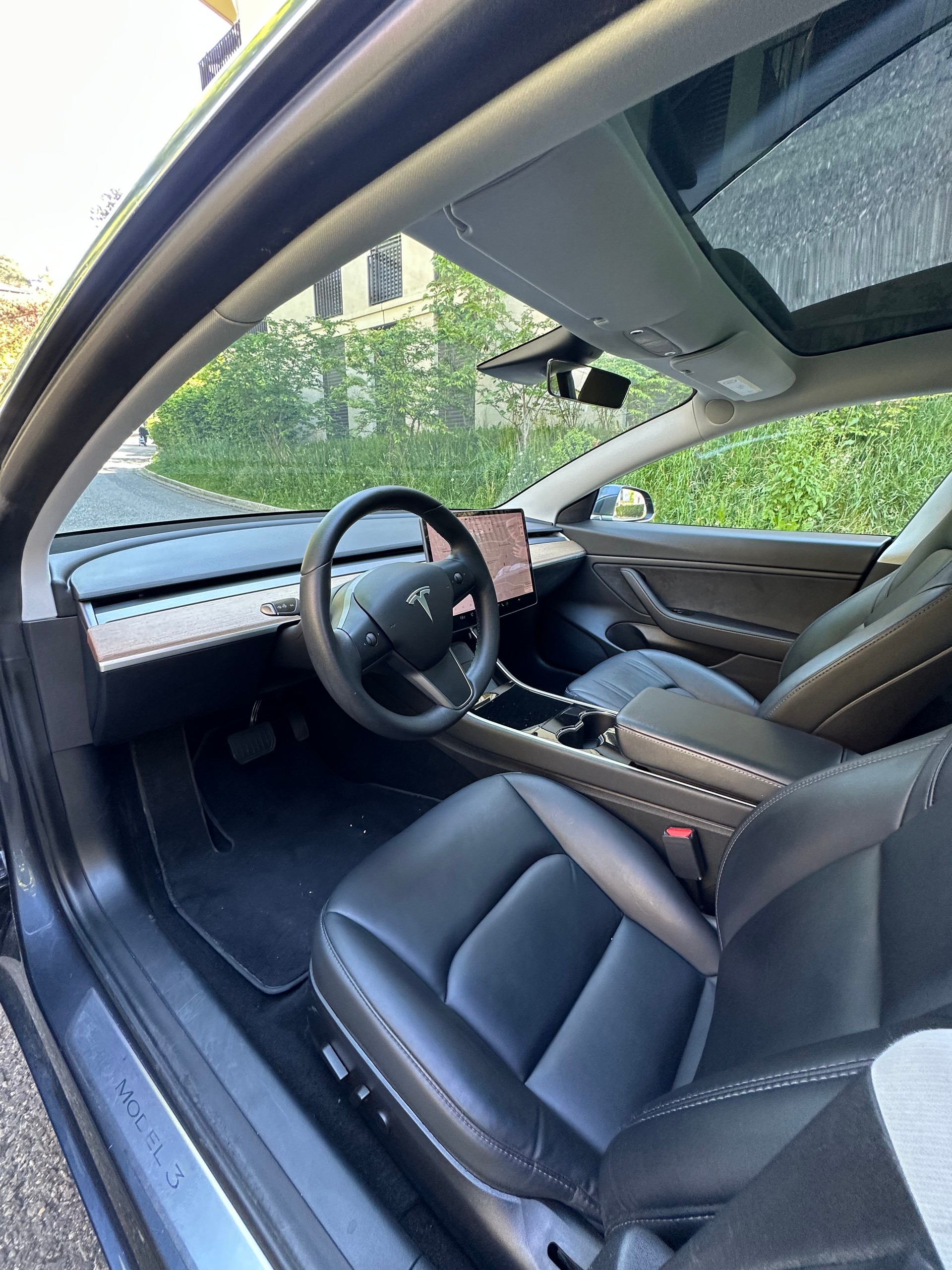 TESLA Long Range Dual Motor AWD-image-6