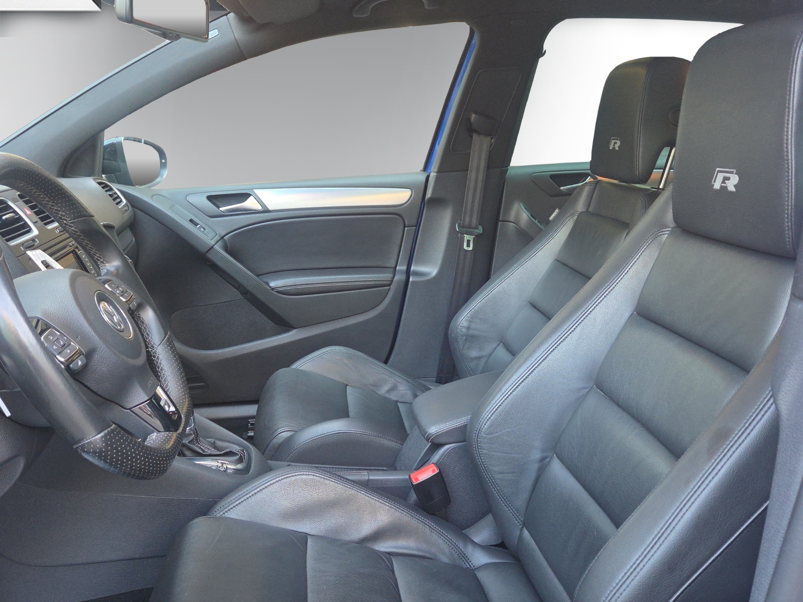VW Golf 2.0 TSI R 4Motion DSG-image-10