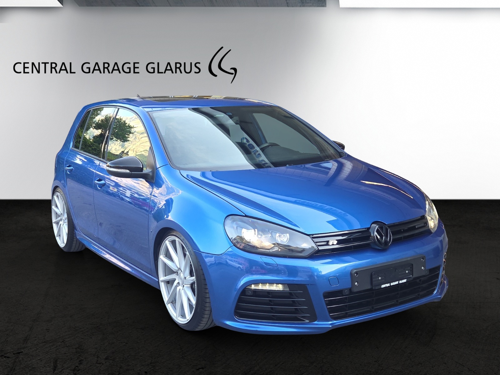 VW Golf 2.0 TSI R 4Motion DSG-showroom-element-1