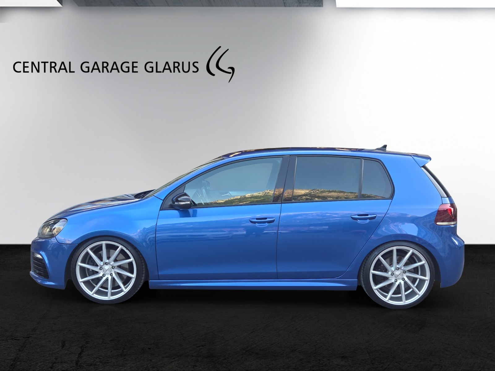 VW Golf 2.0 TSI R 4Motion DSG-showroom-element-3