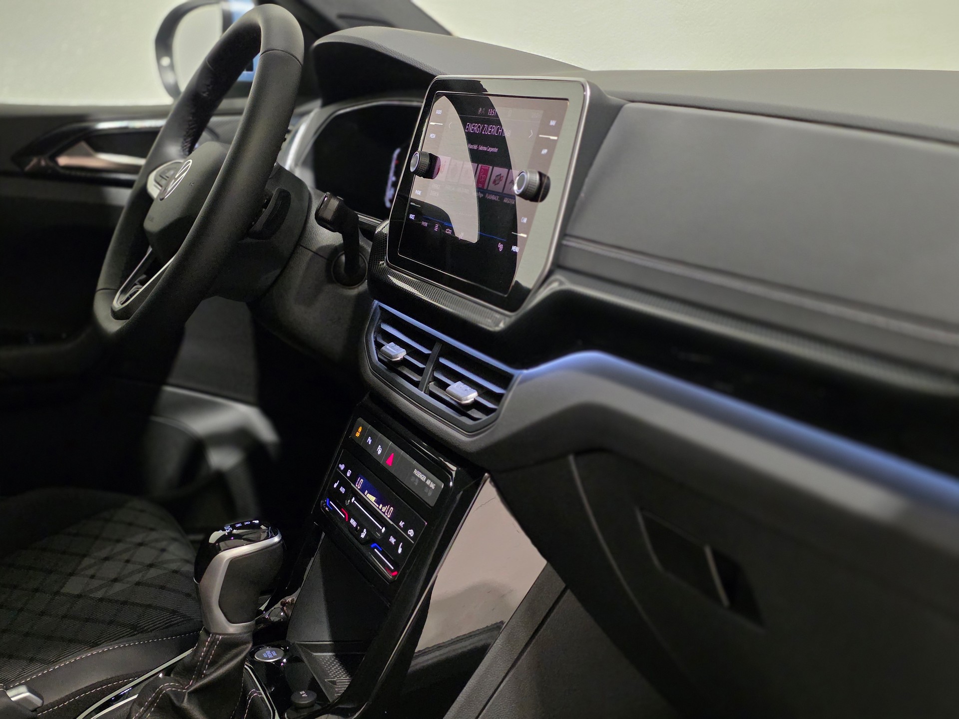 VW T-Cross 1.5 TSI EVO ACT R-Line DSG-image-16