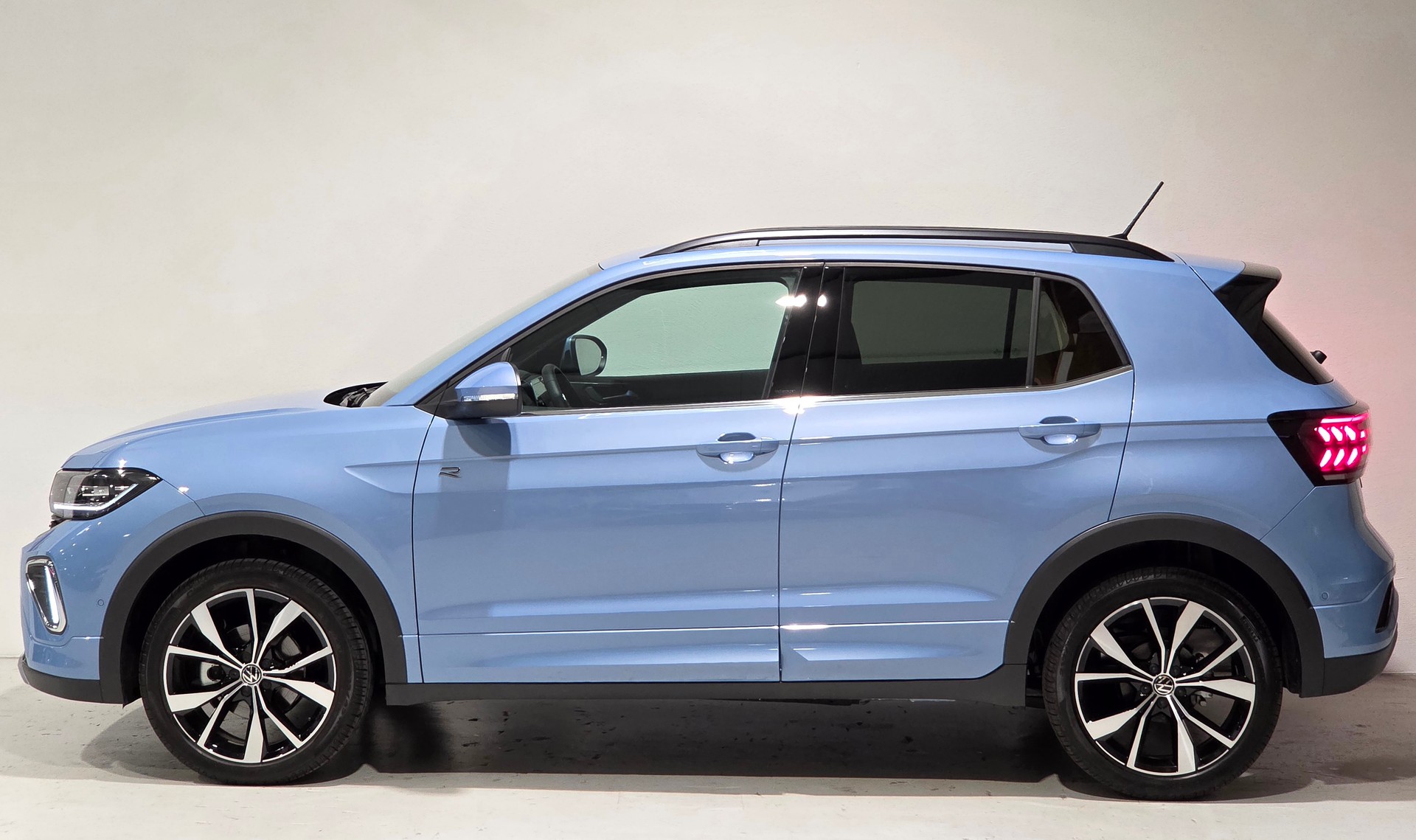 VW T-Cross 1.5 TSI EVO ACT R-Line DSG-showroom-element-1