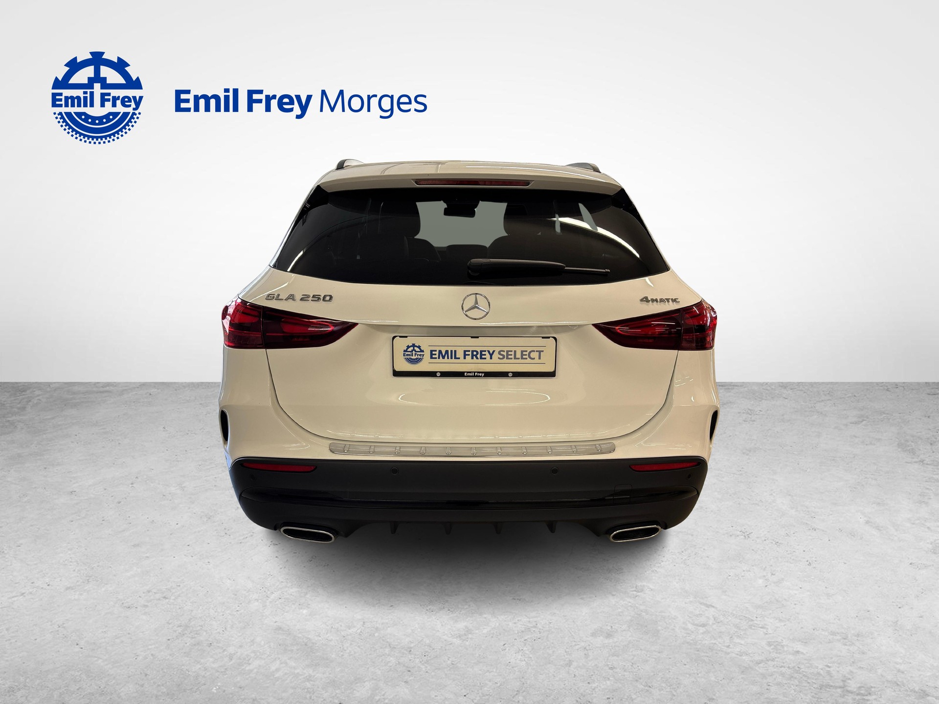MERCEDES-BENZ GLA 250 AMG Line 4matic-showroom-element-3