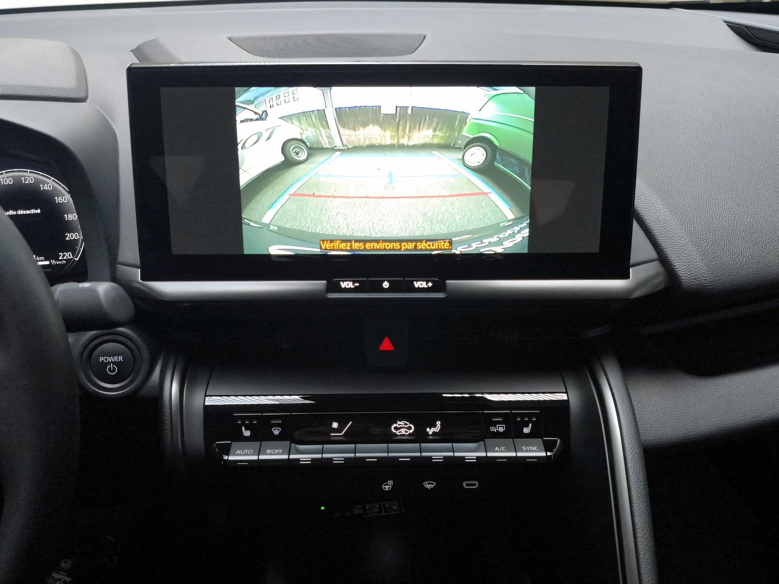 TOYOTA C-HR 2.0 PHEV Swiss Edition-image-7