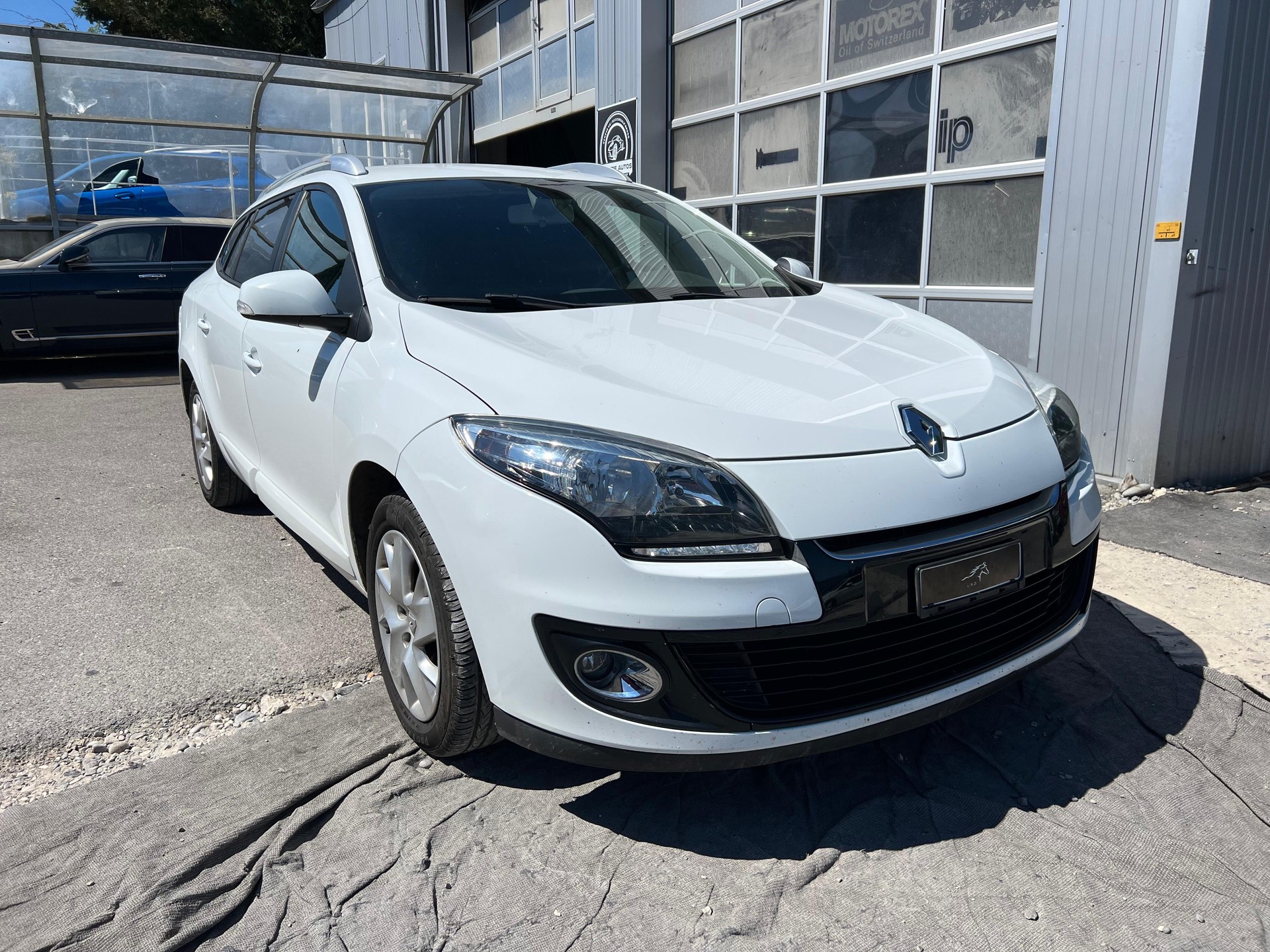 RENAULT Mégane Grandtour 1.2 16V Turbo Dynamique-showroom-element-2