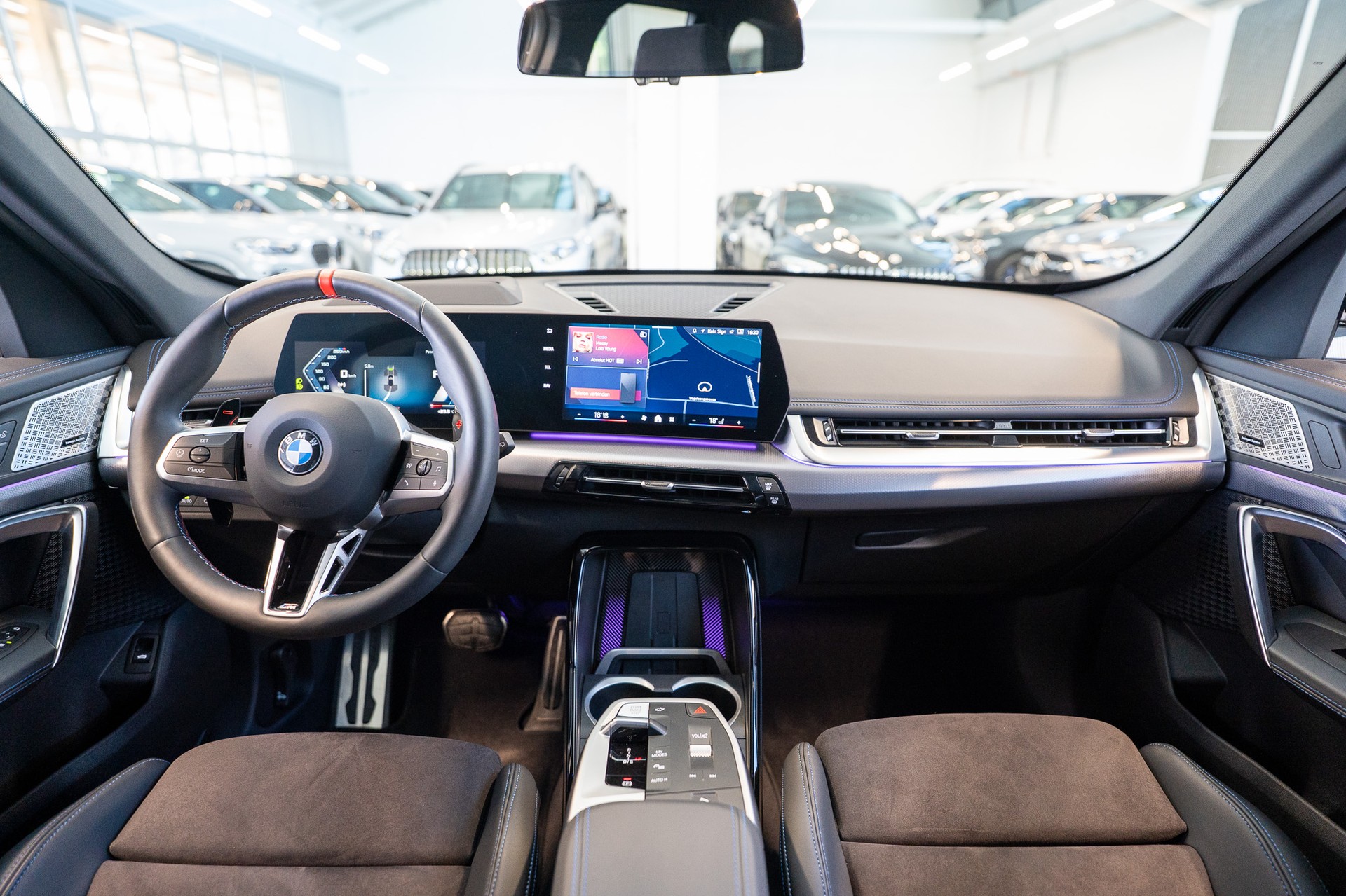 BMW X1 M35i M Sport Pro / 360°Kamera / HeadUp / Harman/Kardon-image-15