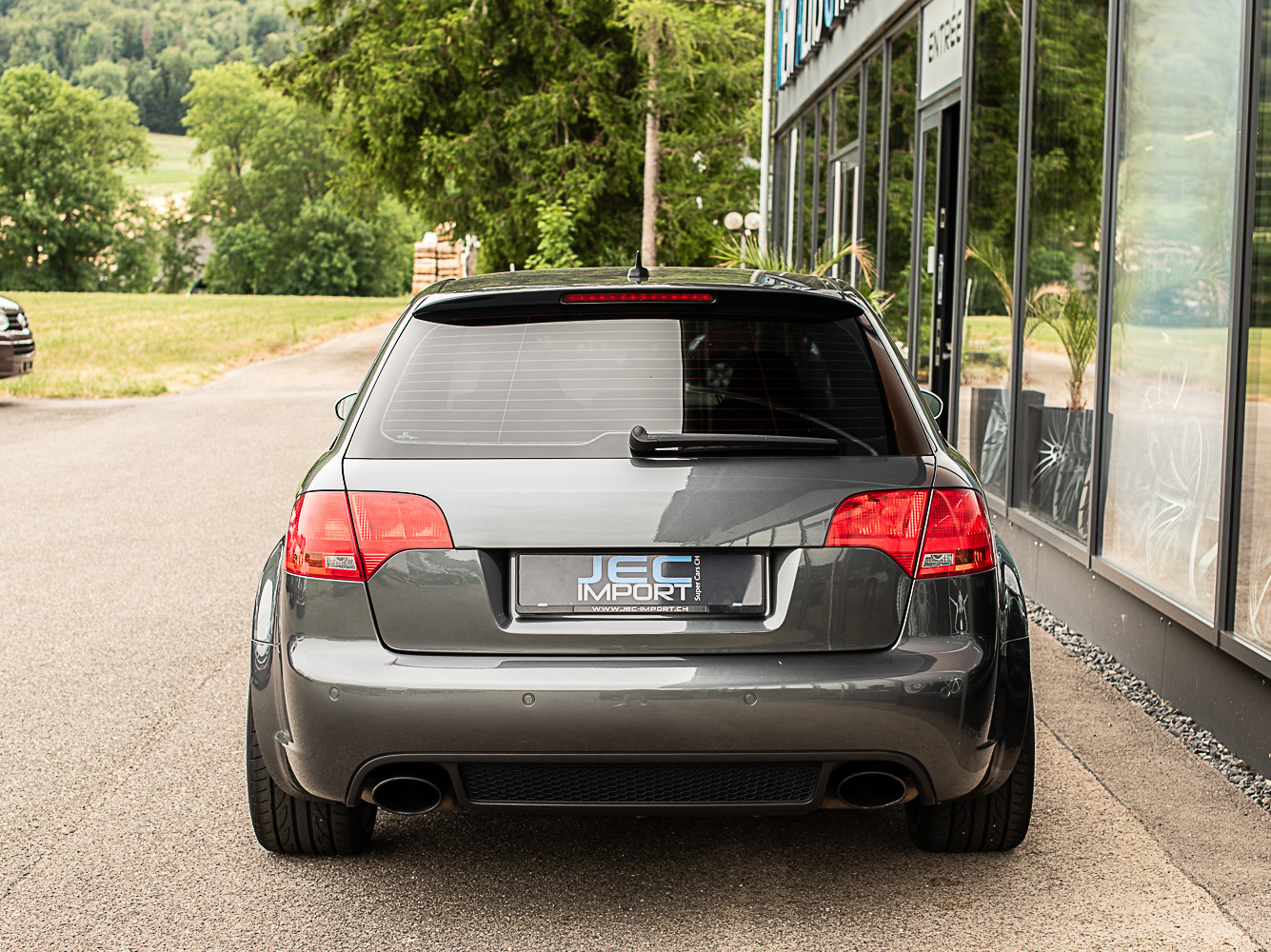 AUDI RS4 Avant 4.2 V8 quattro-image-4