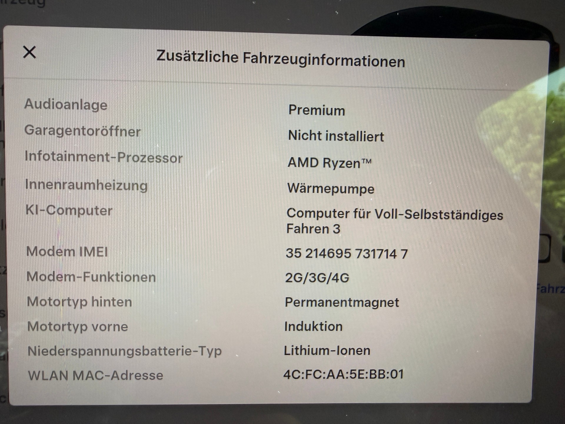 TESLA Y Long Range 533 km (WLTP) 514PS SOH 96% All Black Werksgarantie-image-7