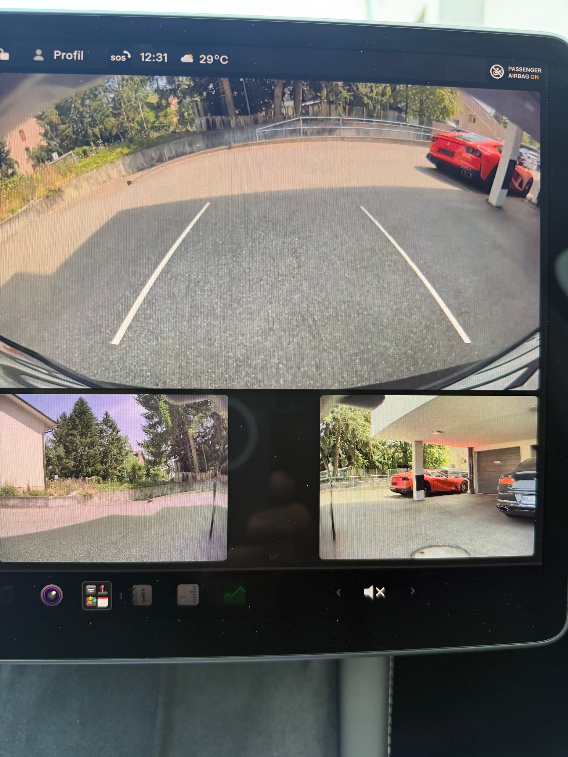TESLA Y Long Range 533 km (WLTP) 514PS SOH 96% All Black Werksgarantie-image-8
