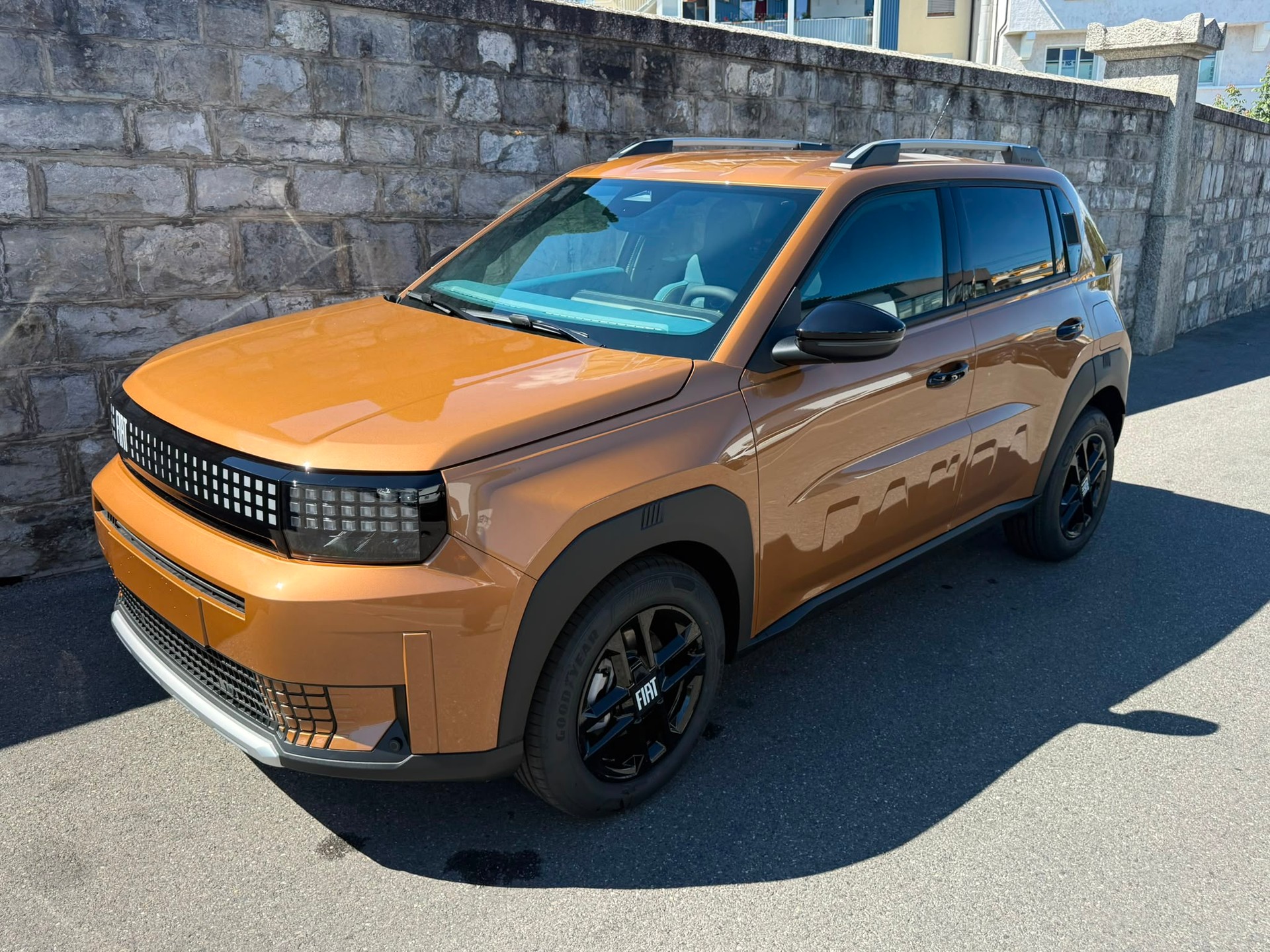 FIAT Grande Panda MHEV Icon-showroom-element-1