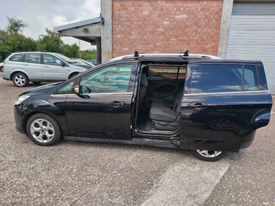 FORD C-Max 1.6 Ti-VCT Titanium-image-4