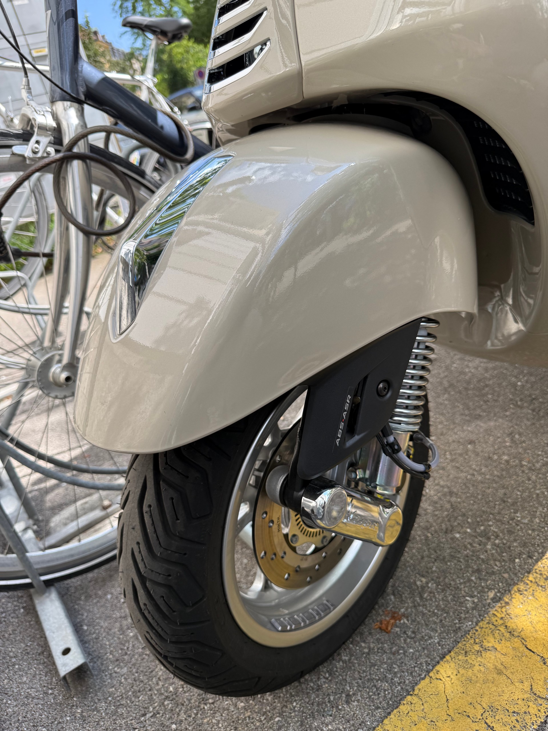 PIAGGIO Vespa GTS 310-image-4
