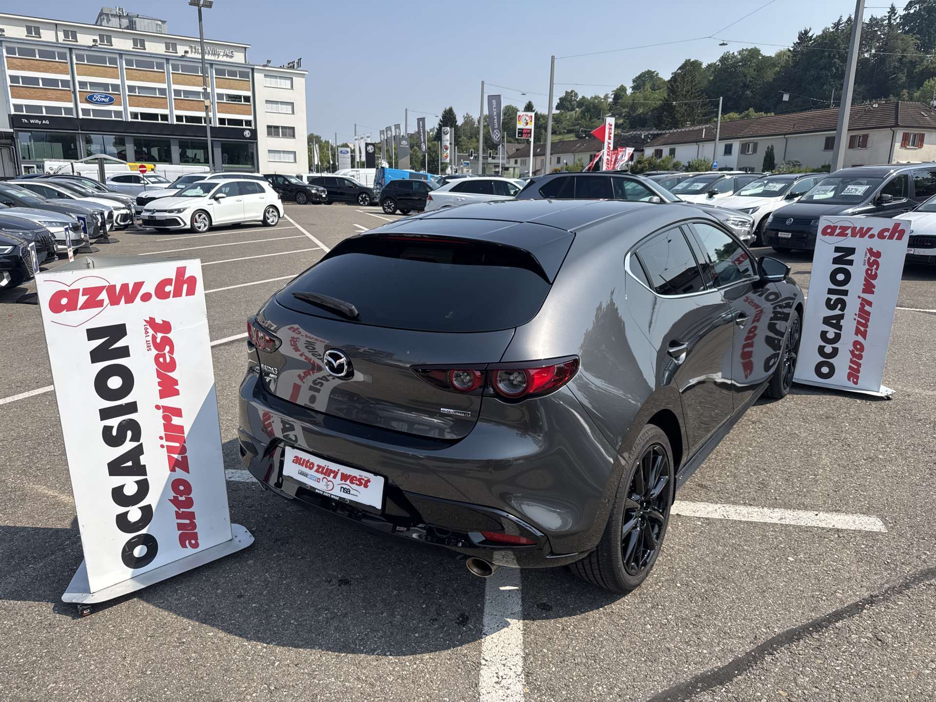 MAZDA 3 Hatchback SKYACTIV-X MHybrid 186 Revolution AWD Automat-showroom-element-2