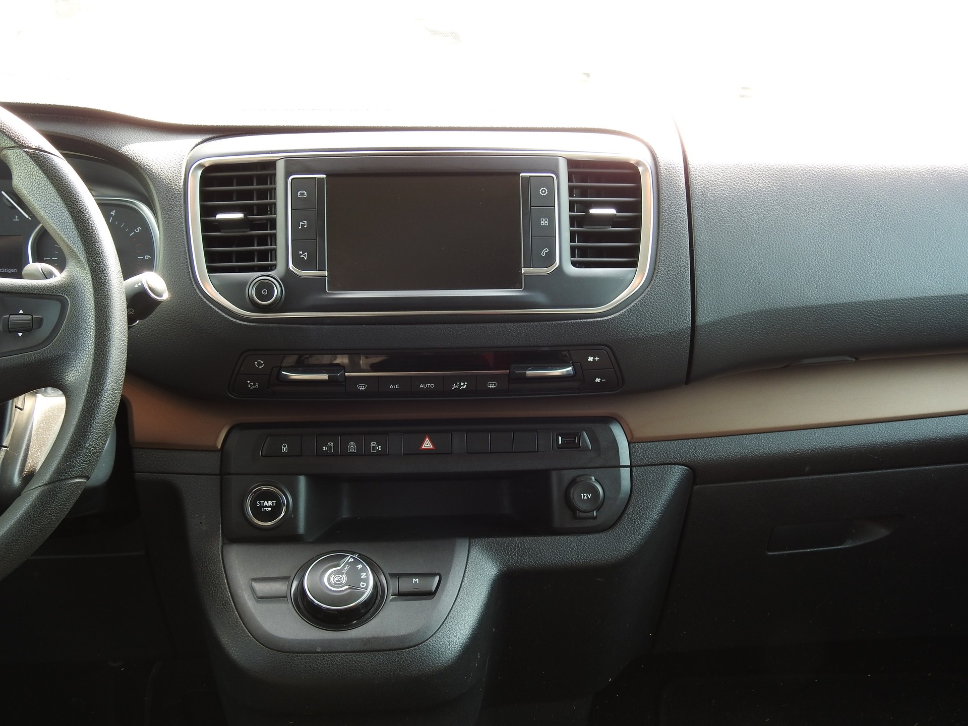 TOYOTA Proace Verso 2.0 D-4D Family L1 Automatic-image-17