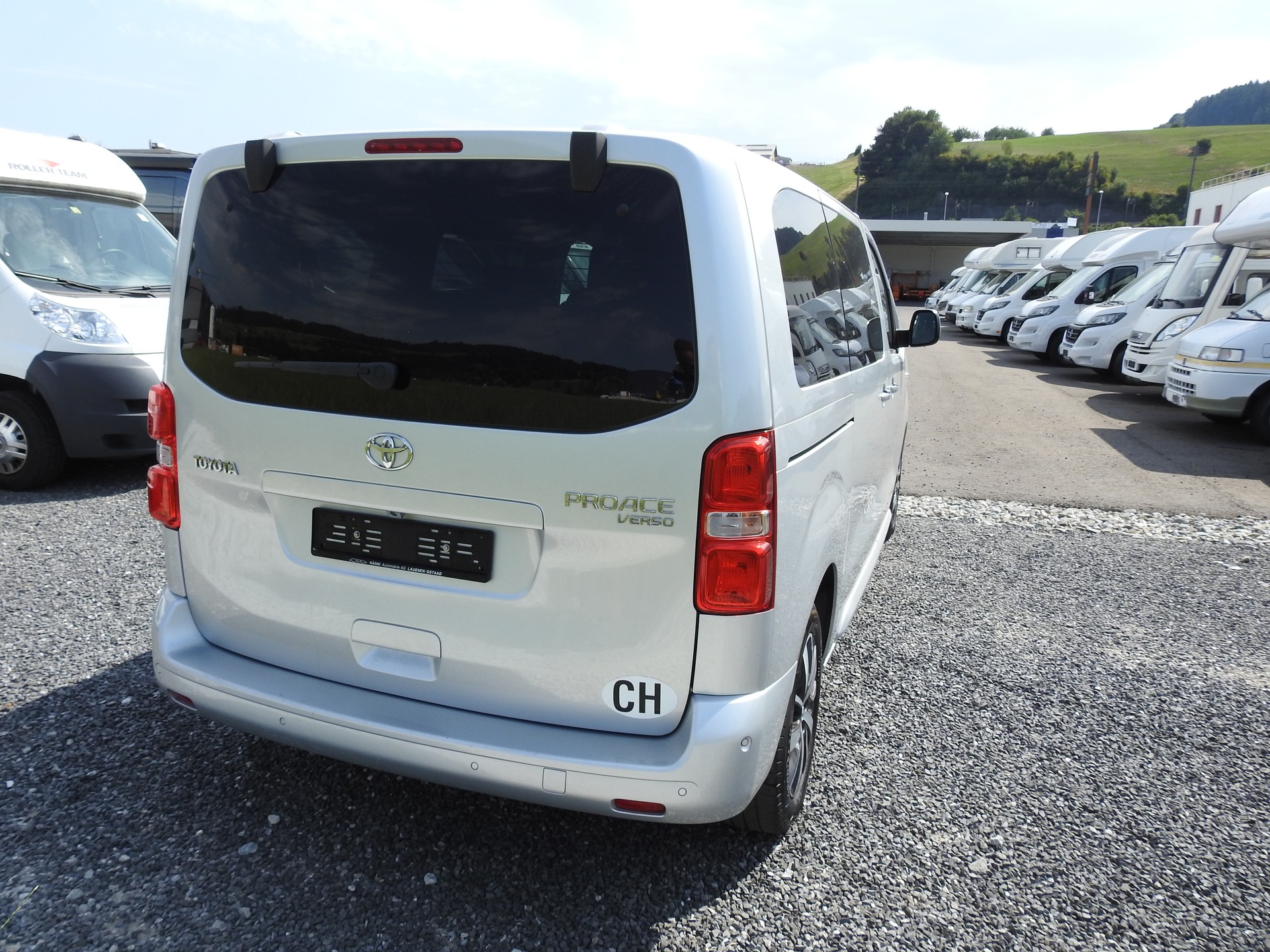 TOYOTA Proace Verso 2.0 D-4D Family L1 Automatic-image-5