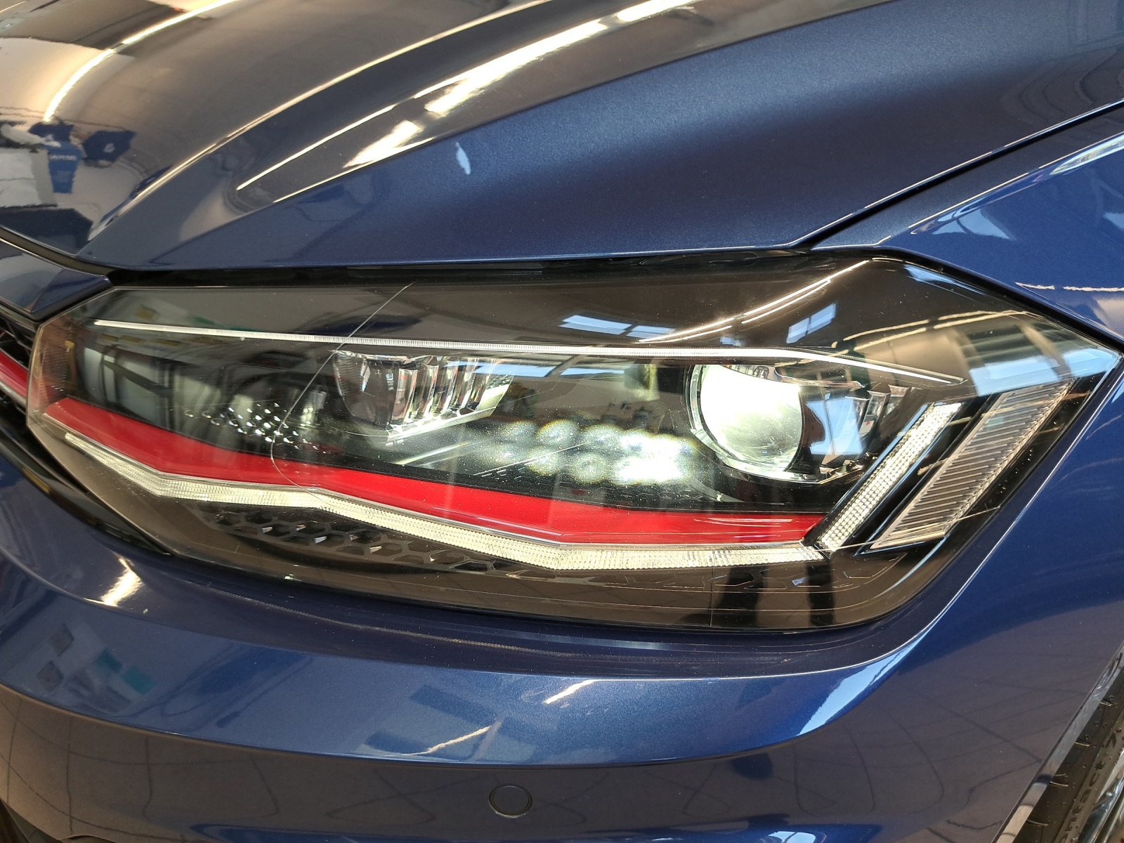 VW Polo 2.0 TSI GTI DSG-image-18