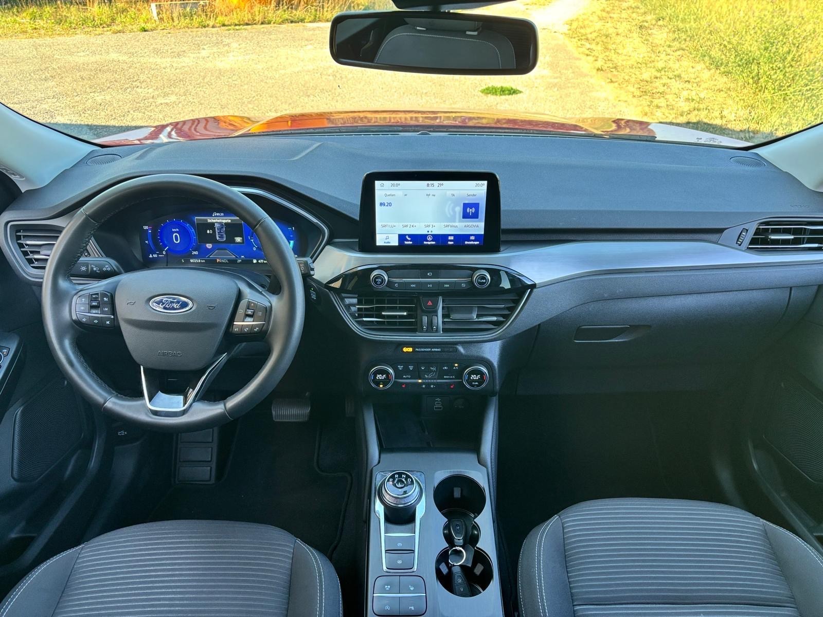 FORD Kuga 1.5 TDCi Titanium X 2WD Automat-image-13