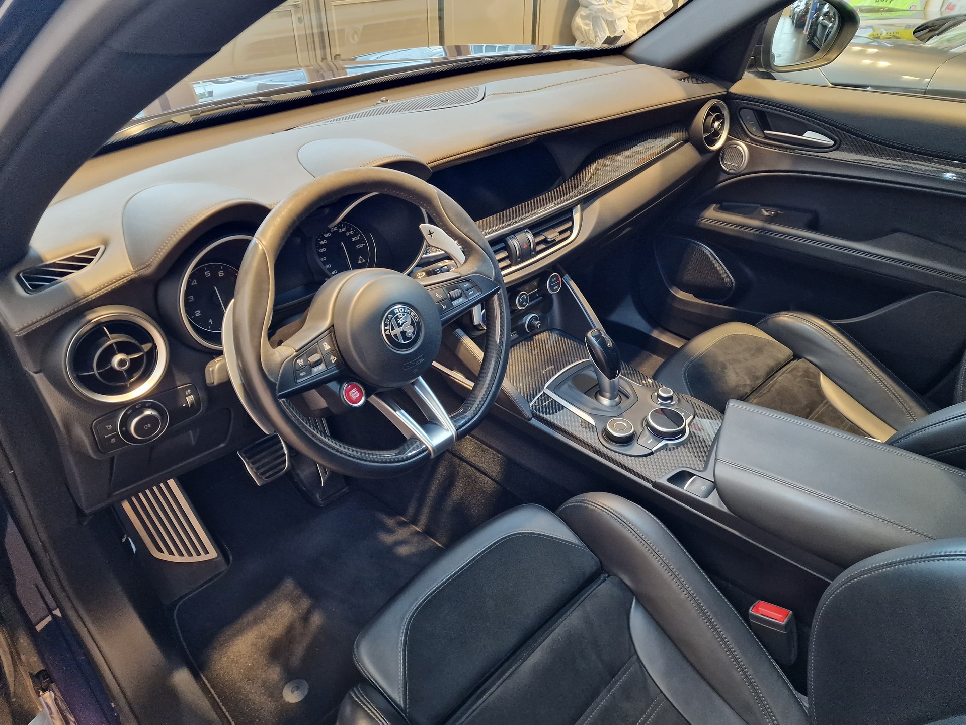 ALFA ROMEO Stelvio 2.9 V6 Biturbo Q4 Quadrifoglio-image-12