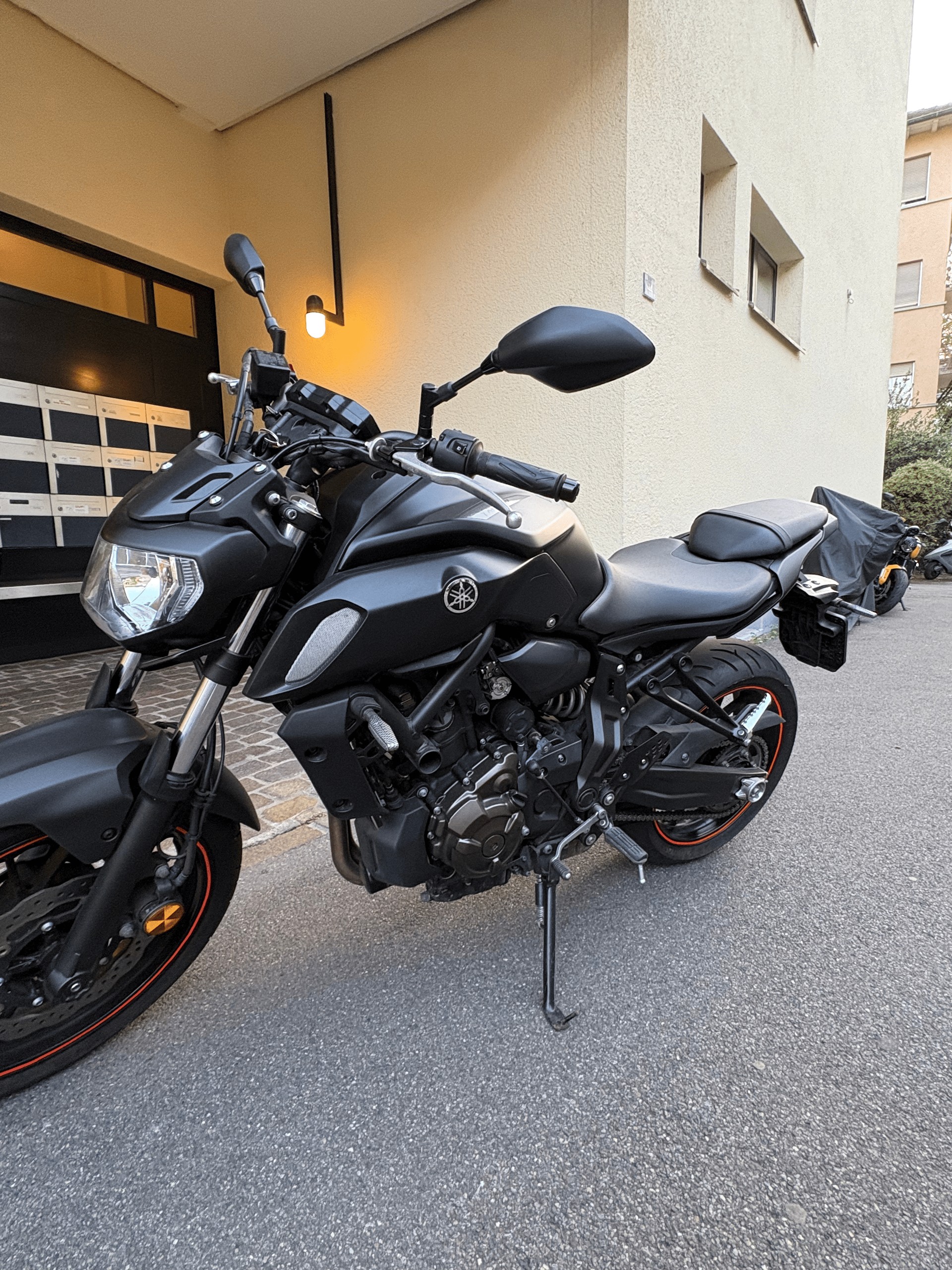 YAMAHA MT-07 ABS-image-2