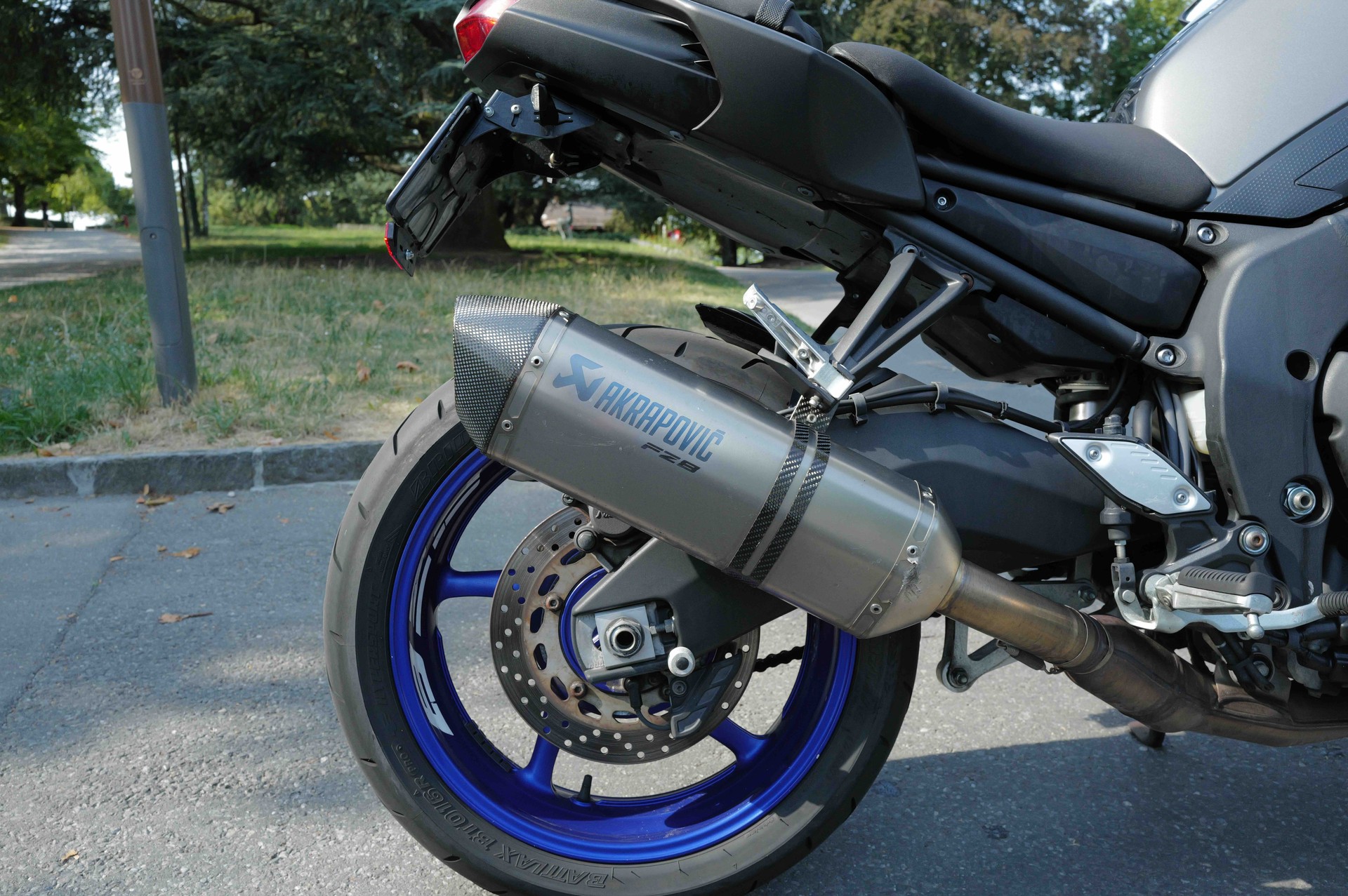 YAMAHA FZ8 N ABS-image-4