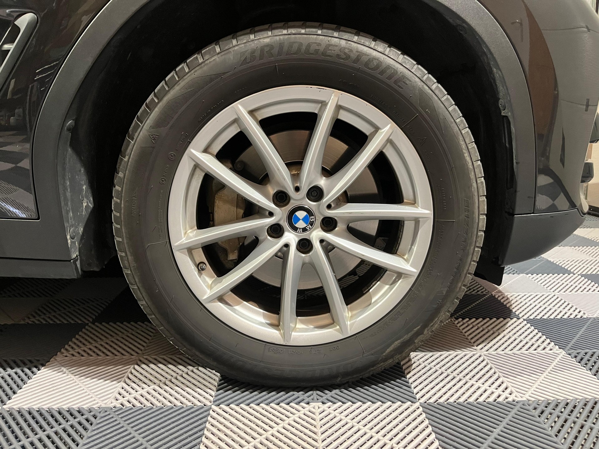 BMW X3 xDrive 30e-showroom-element-3
